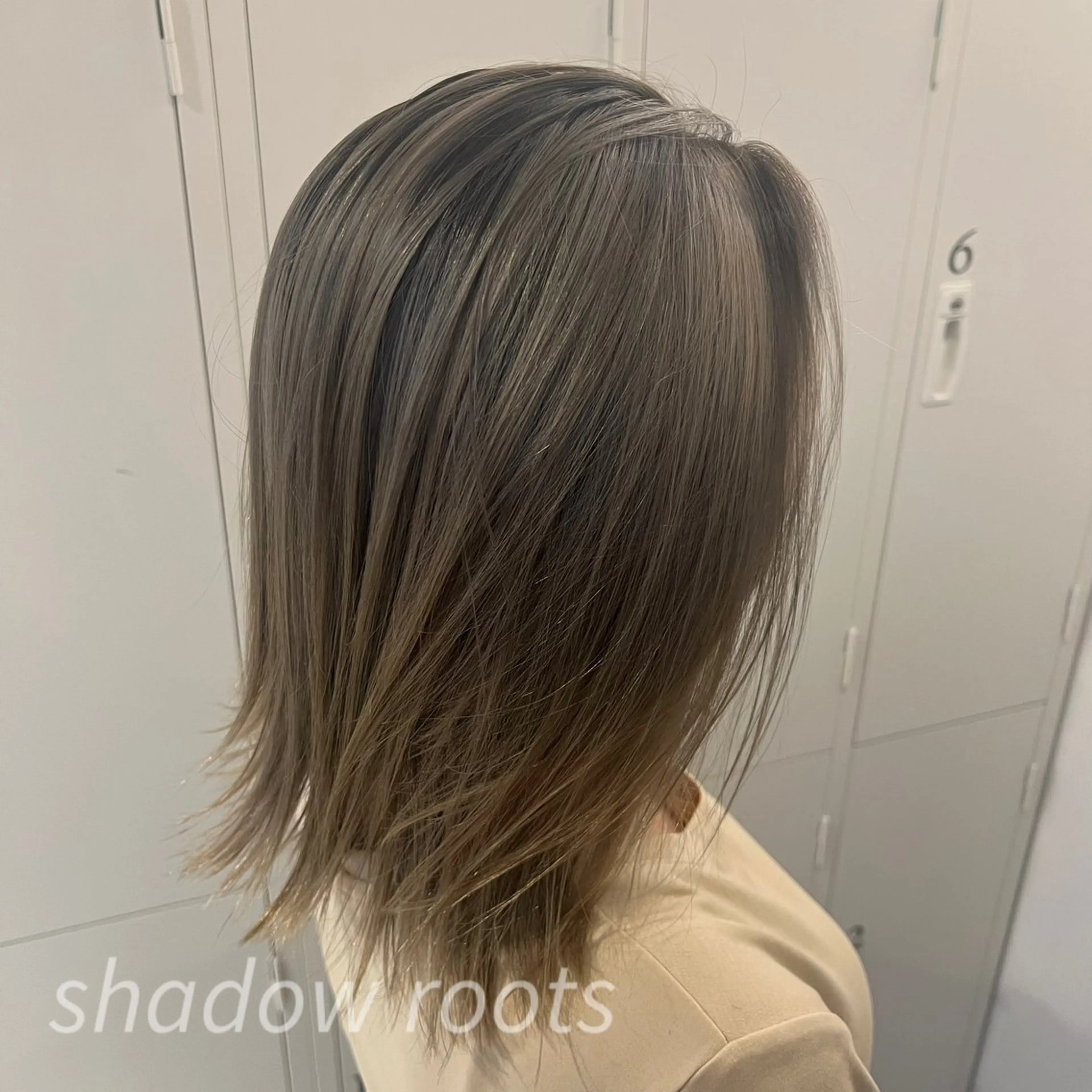 ミディアム ヘアカラー トリートメント 艶ハイトーン🔆 ️️️安座間 希のヘアスタイル