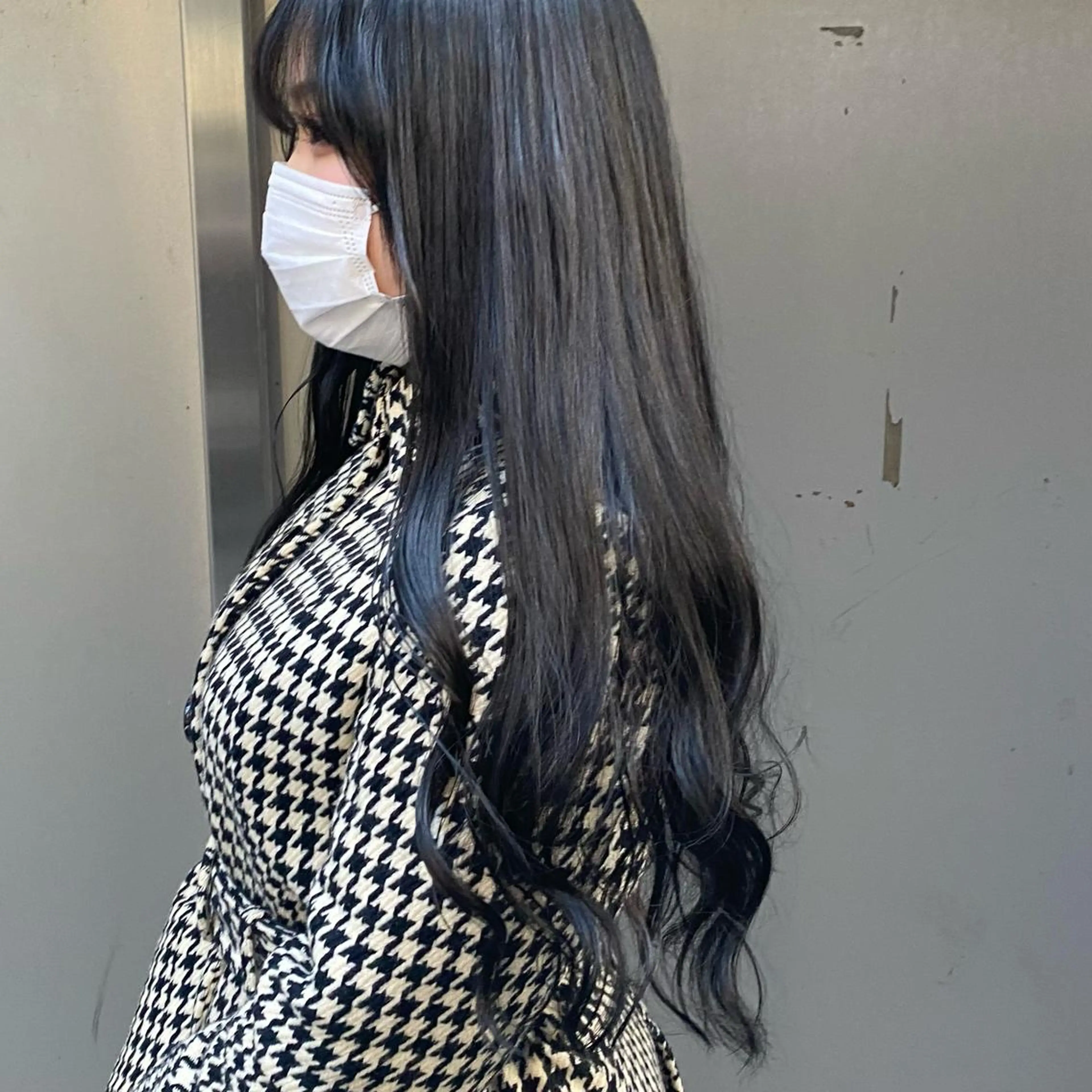 ロング カラー 黒髪 ブルーカラー ブルーブラック LATTE所属・垢抜け顔周り／韓国 ヘア𝑺𝒂𝒌𝒊のヘアスタイル