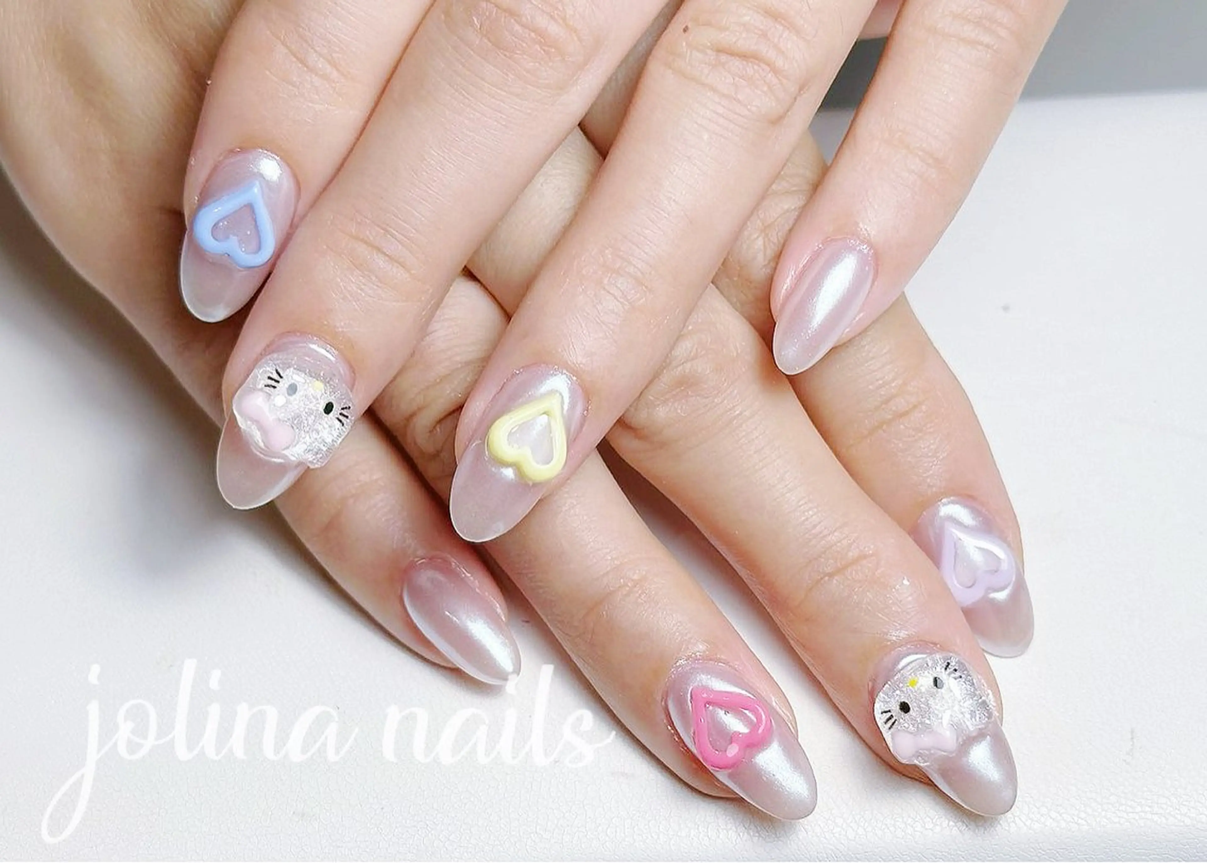 ネイル オーロラネイル ワンカラーネイル jolina nails鶴見店のネイルデザイン