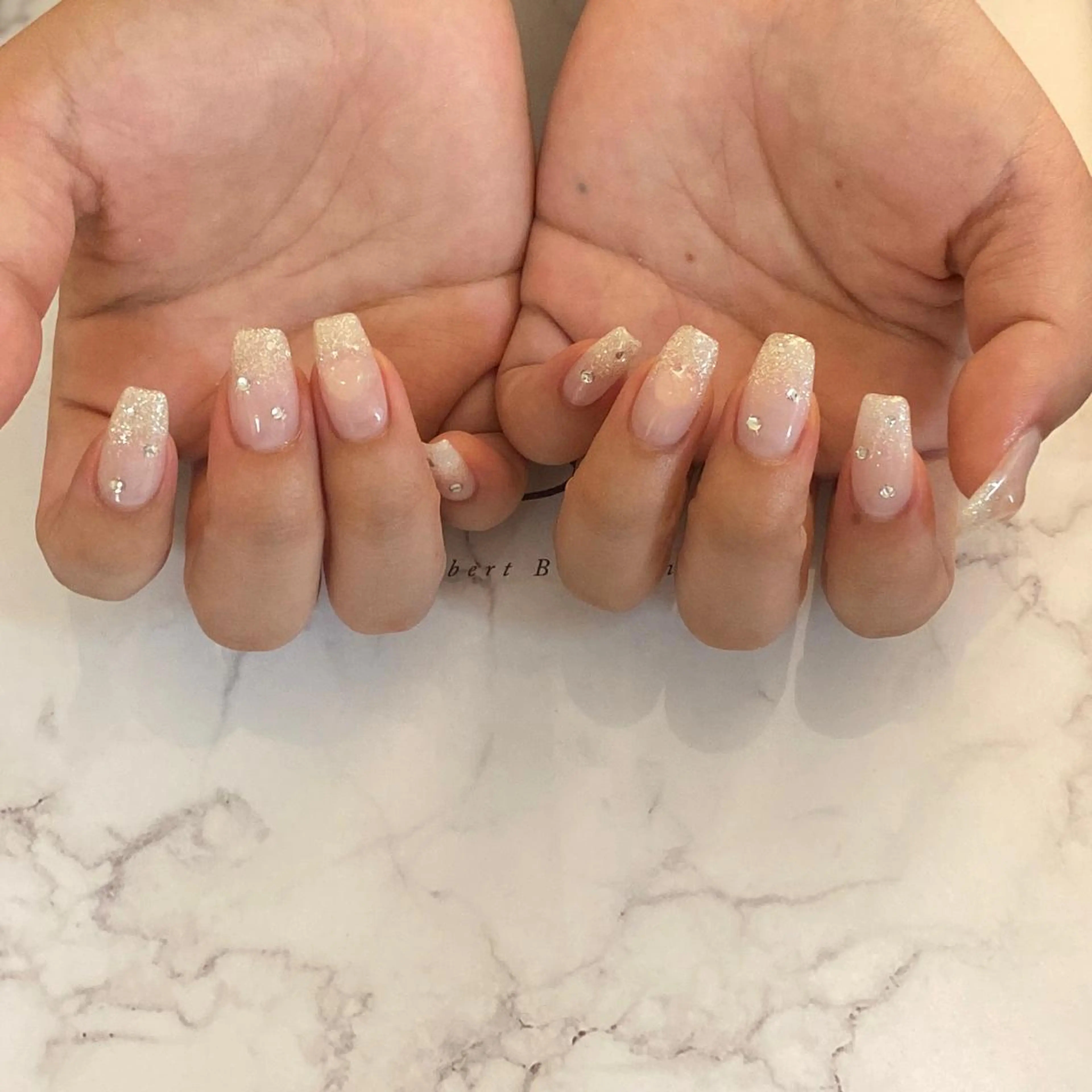 ネイル アートネイル ease NAIL SALONのネイルデザイン