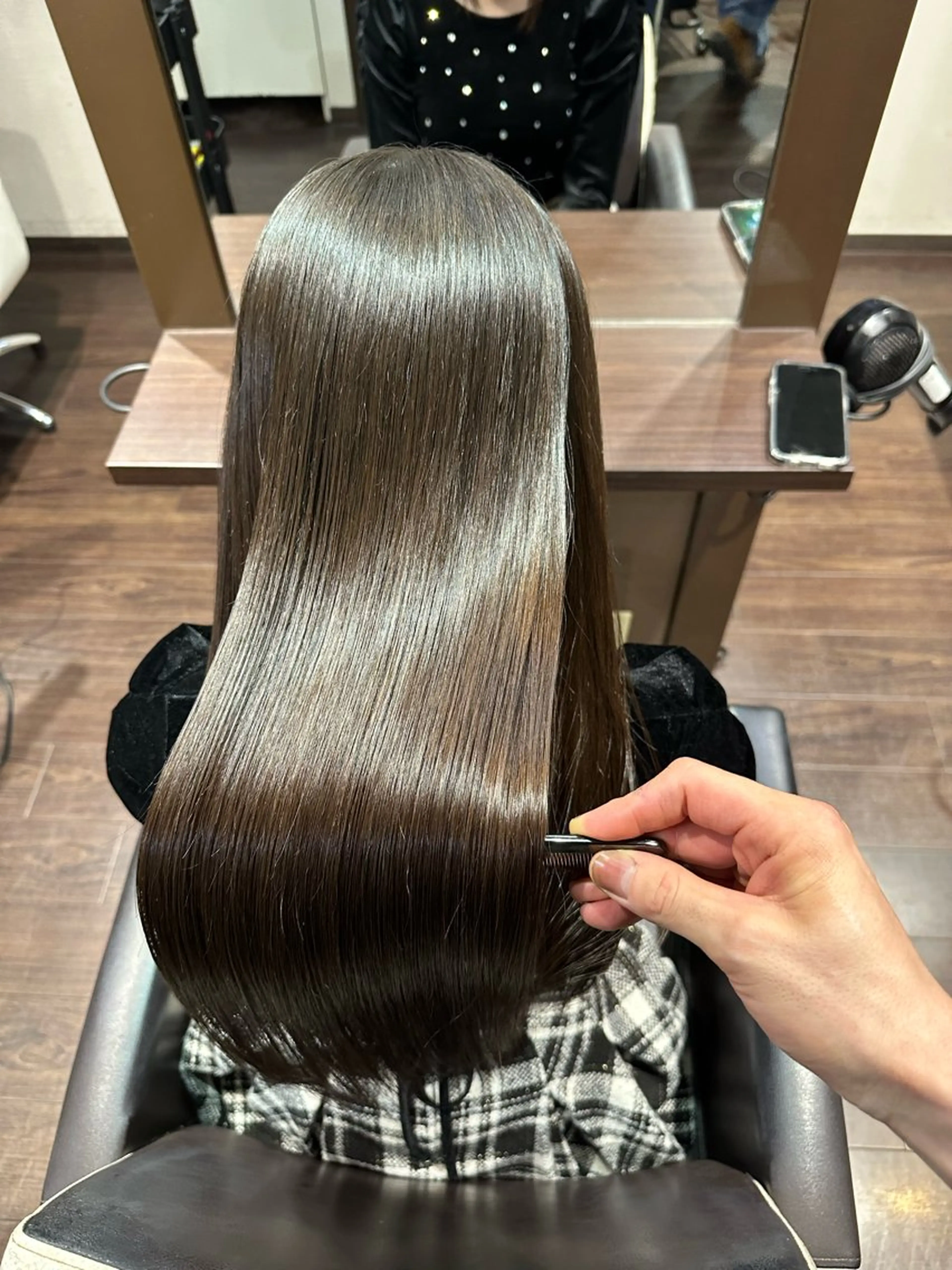 ロング youres hair 東口店所属・🌸ULTOWA🌸 髪質改善/縮毛/店長のヘアスタイル