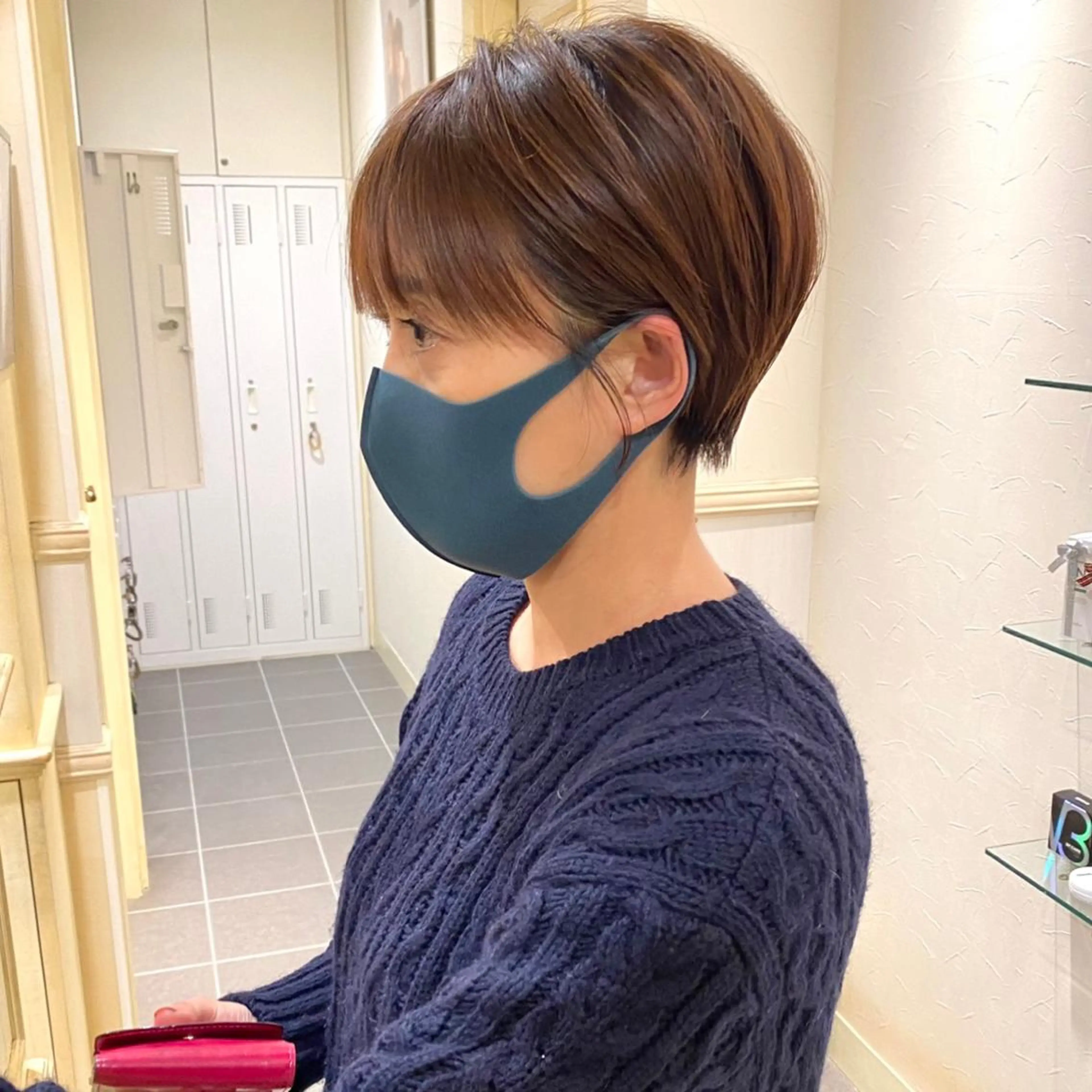 ショート カラー ハンサムショート ブリーチ グレージュ ハイライトカラー シルバー ✨BASSA 【高田馬場】✨のヘアスタイル