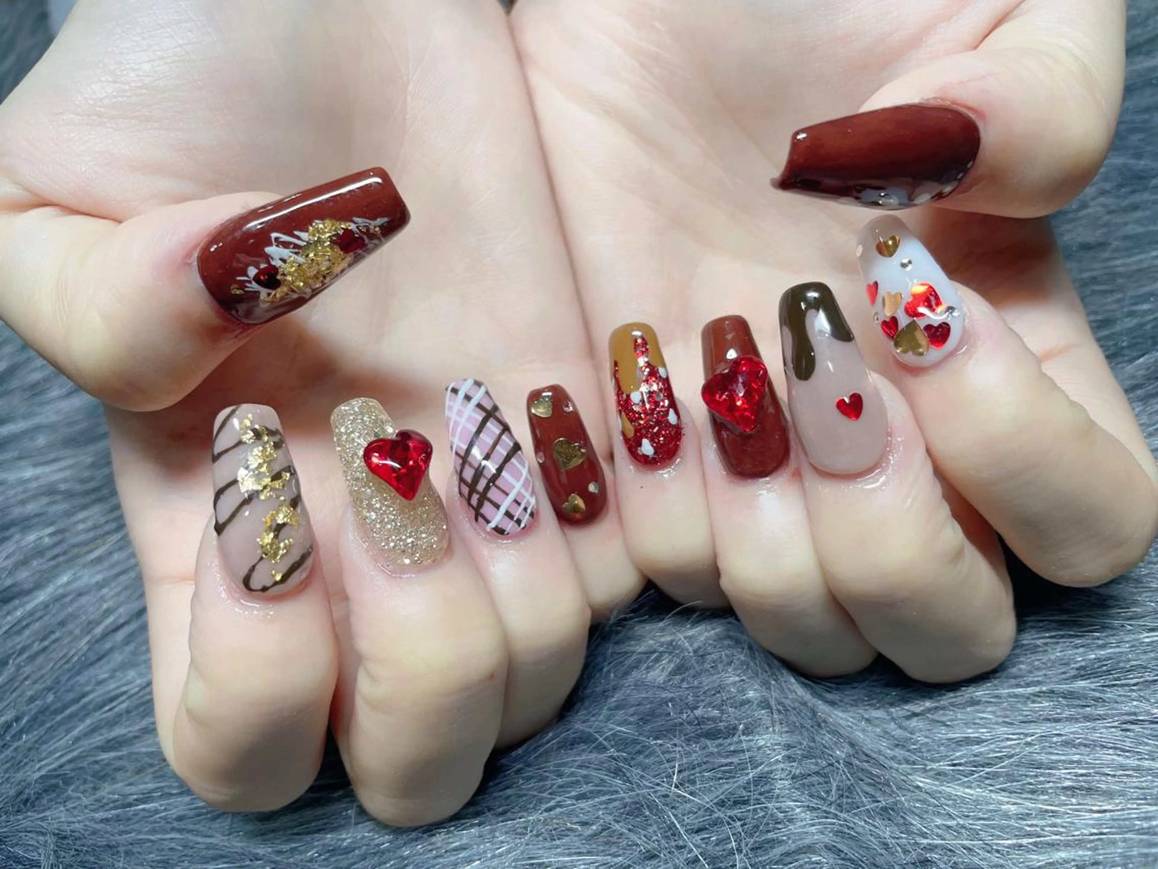 ミディアム ネイル ハンドネイル 《LB》ラブリエ Nail&eyeのマツエク・マツパデザイン