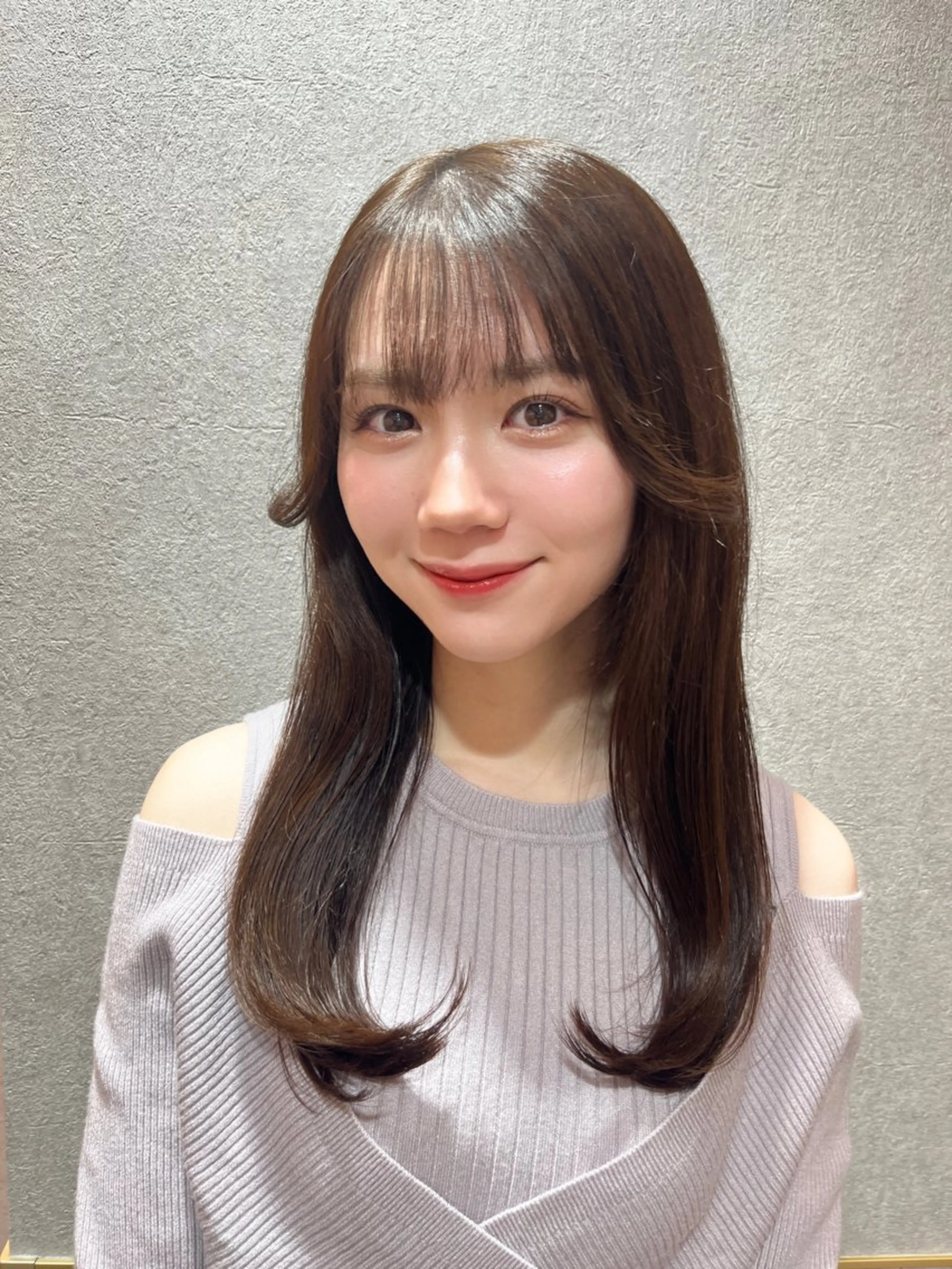 セミロング くびれヘア 髪質改善 トリートメント 暖色カラー/新宿/韓 国風レイヤー鮫島志穂のヘアスタイル