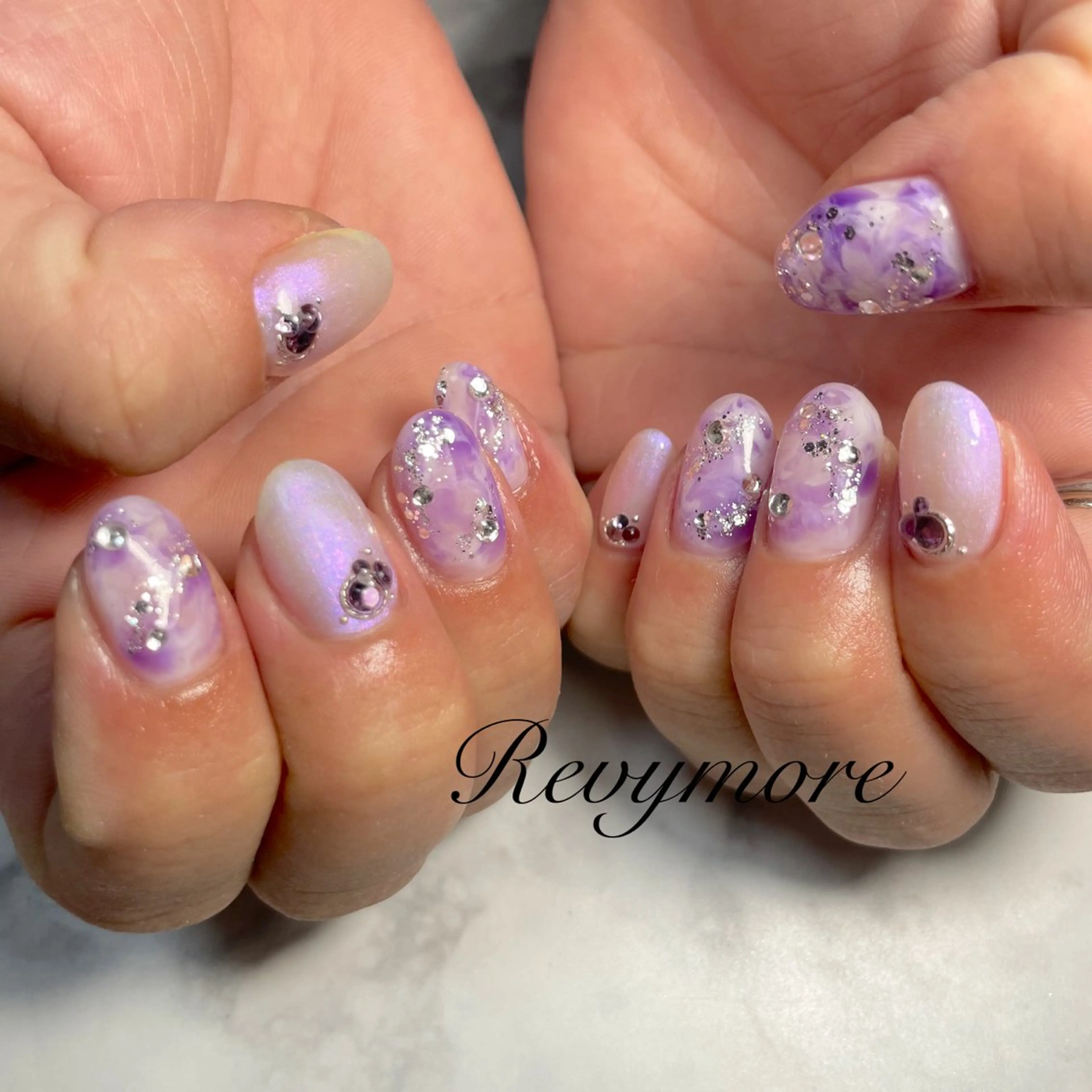 ネイル ジェルネイル 大理石ネイル(マーブル) ニュアンスネイル オフィスネイル シンプルネイル nail salon Revymore所属・nail salon Revymoreのネイルデザイン