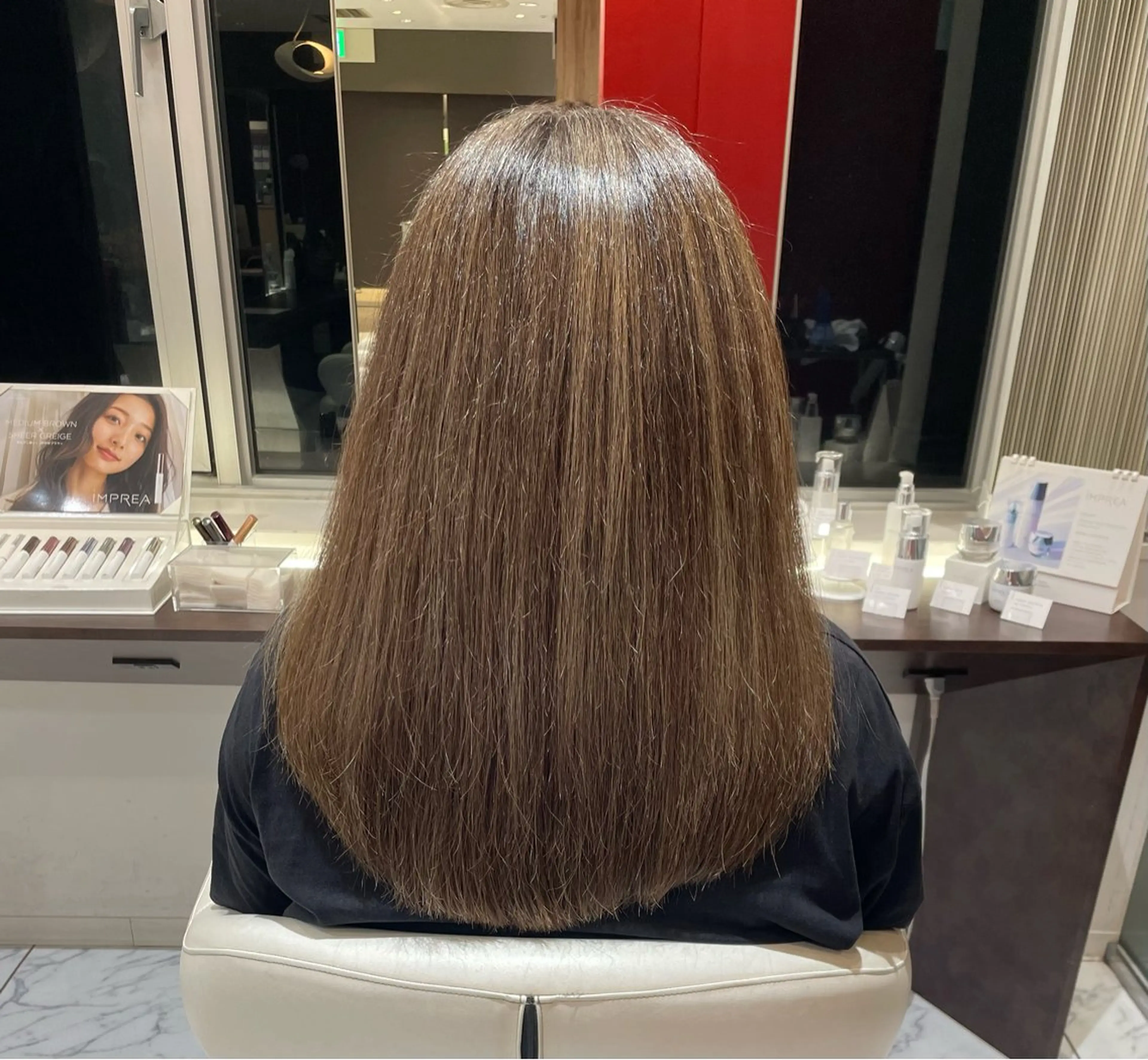 ロング レイヤーカット マニクレアーレ北千住店所属・相澤 のりこのヘアスタイル