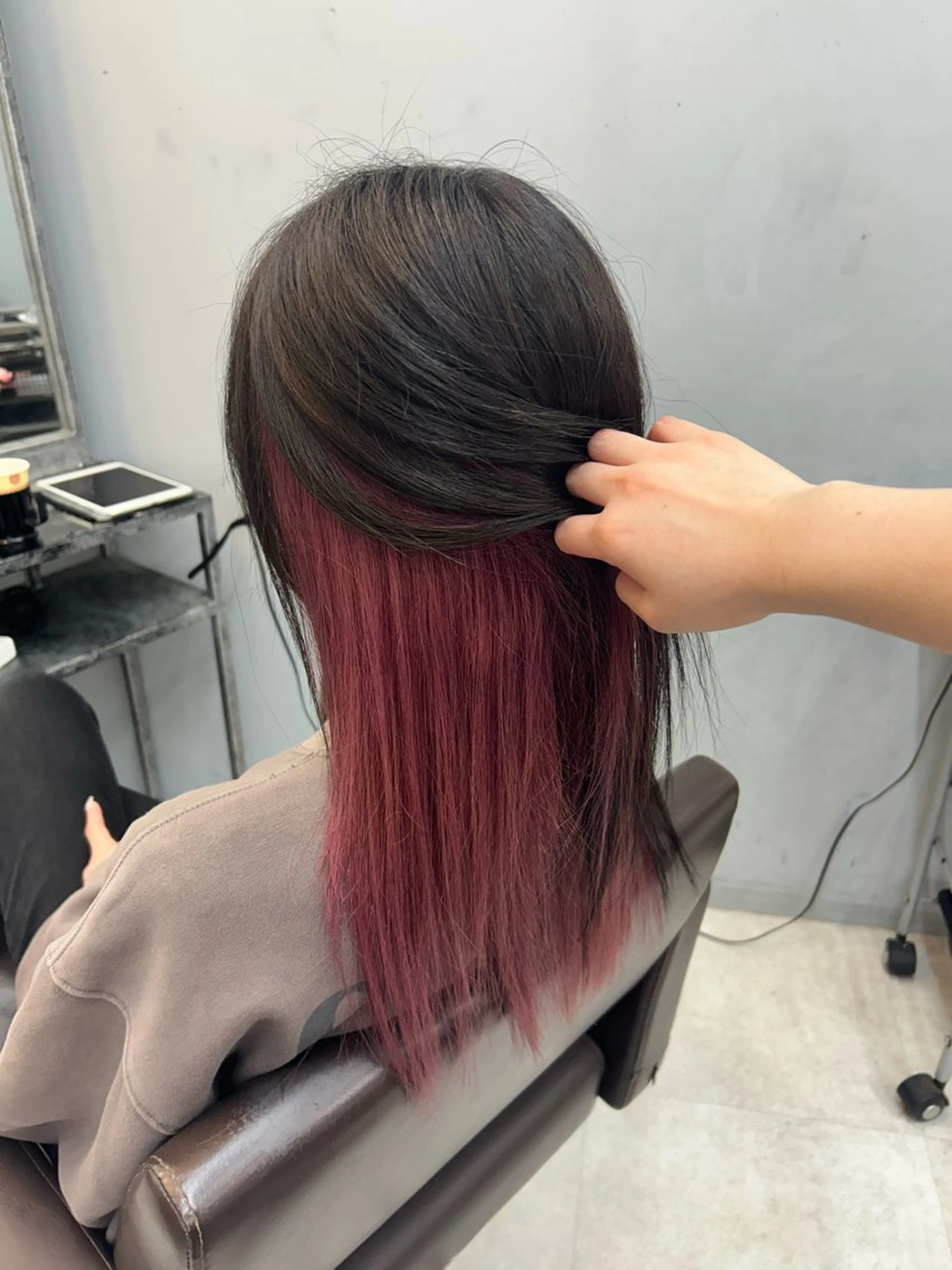 ミディアム カラー hair atelier OZ桑野店所属・阿佐見 若菜のヘアスタイル