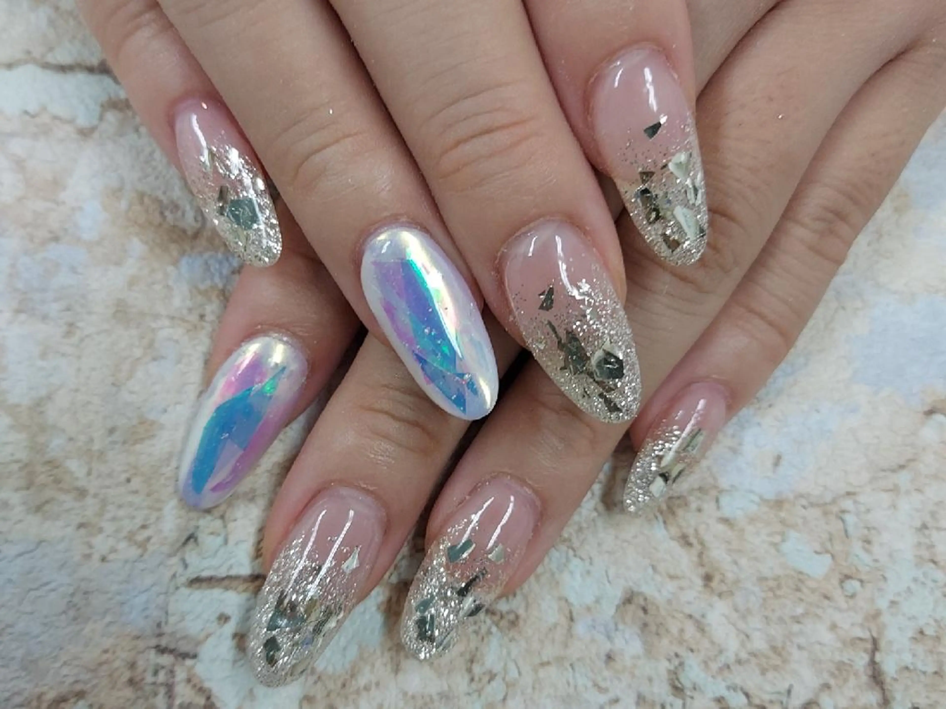 ネイル アートネイル ジェルネイル 氷ネイル・うるうるネイル 持ち込み ニュアンスネイル 河野ちえ (雑誌掲載サロン)のネイルデザイン