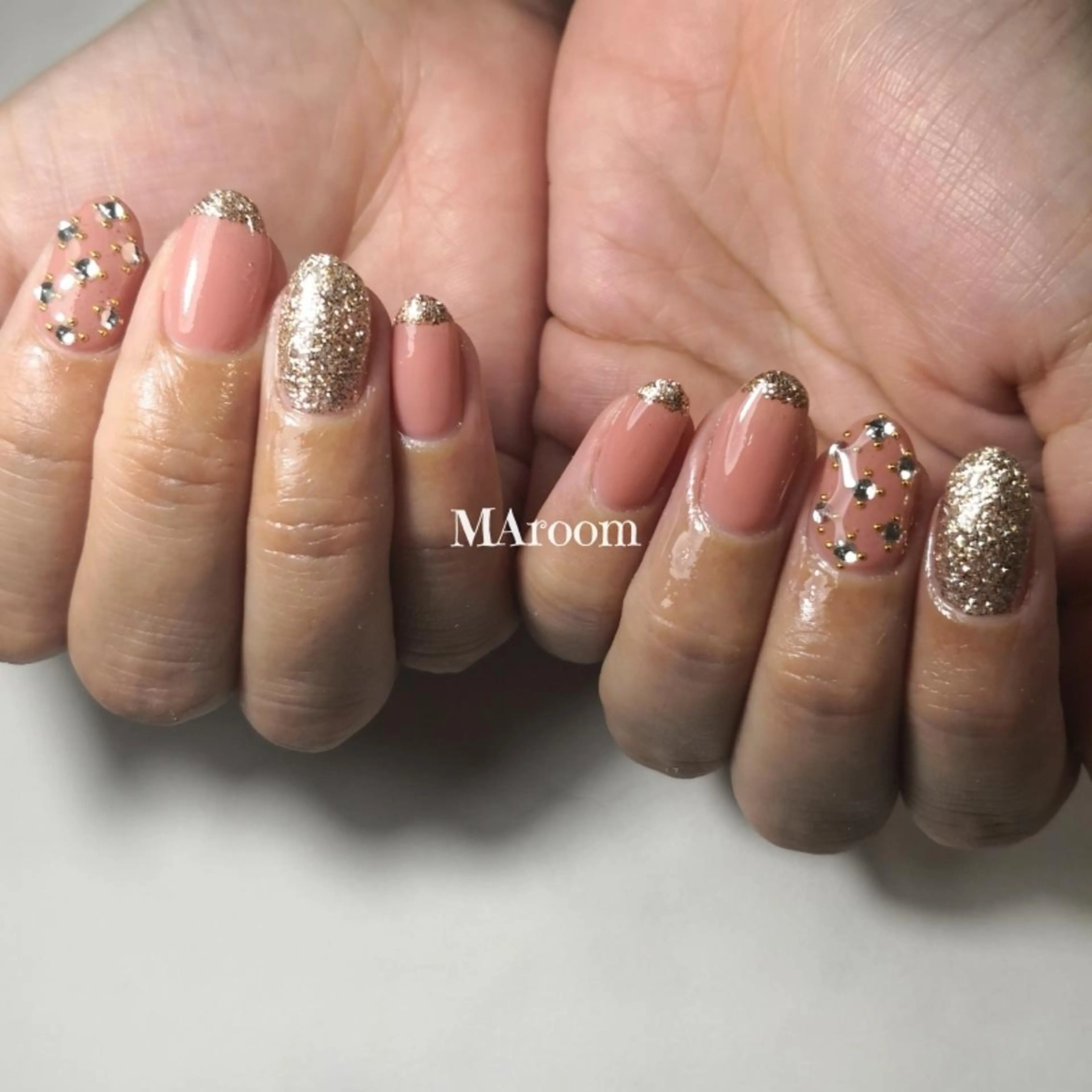 ネイル ＆MERCI所属・&MERCI nail maoのネイルデザイン