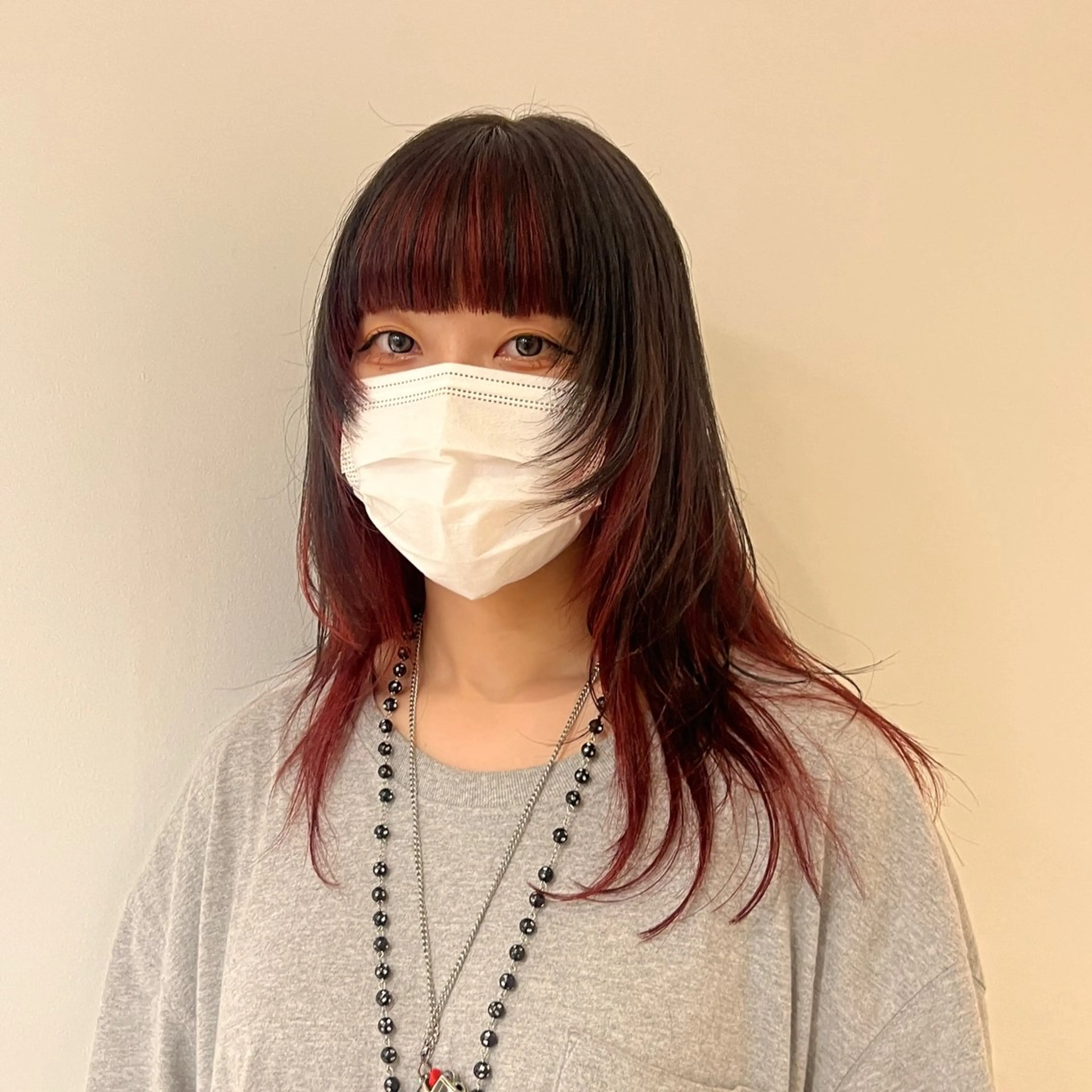 セミロング カラー カット ヘアカラー デザインカラー🕊️ イオのヘアスタイル