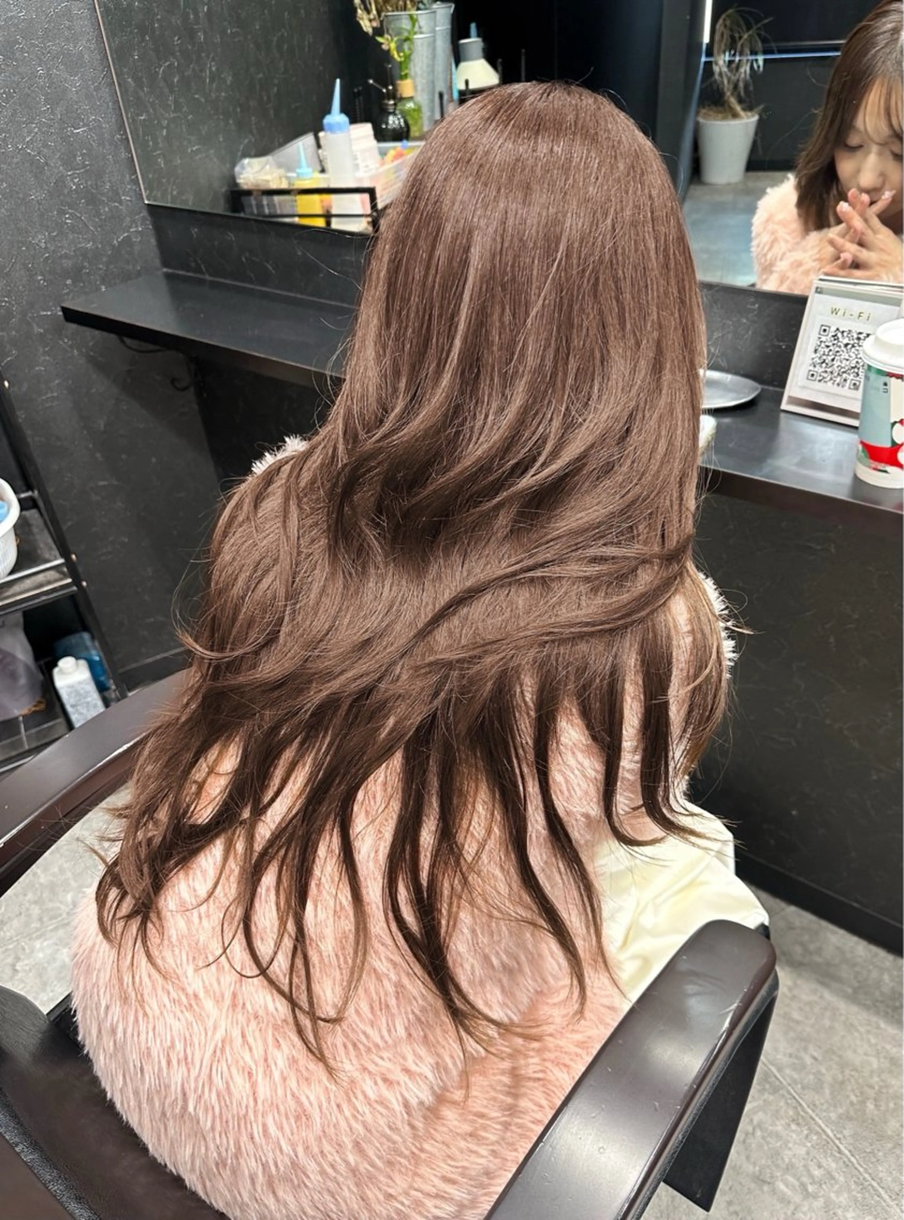 カラー 齋藤 春姫のヘアスタイル