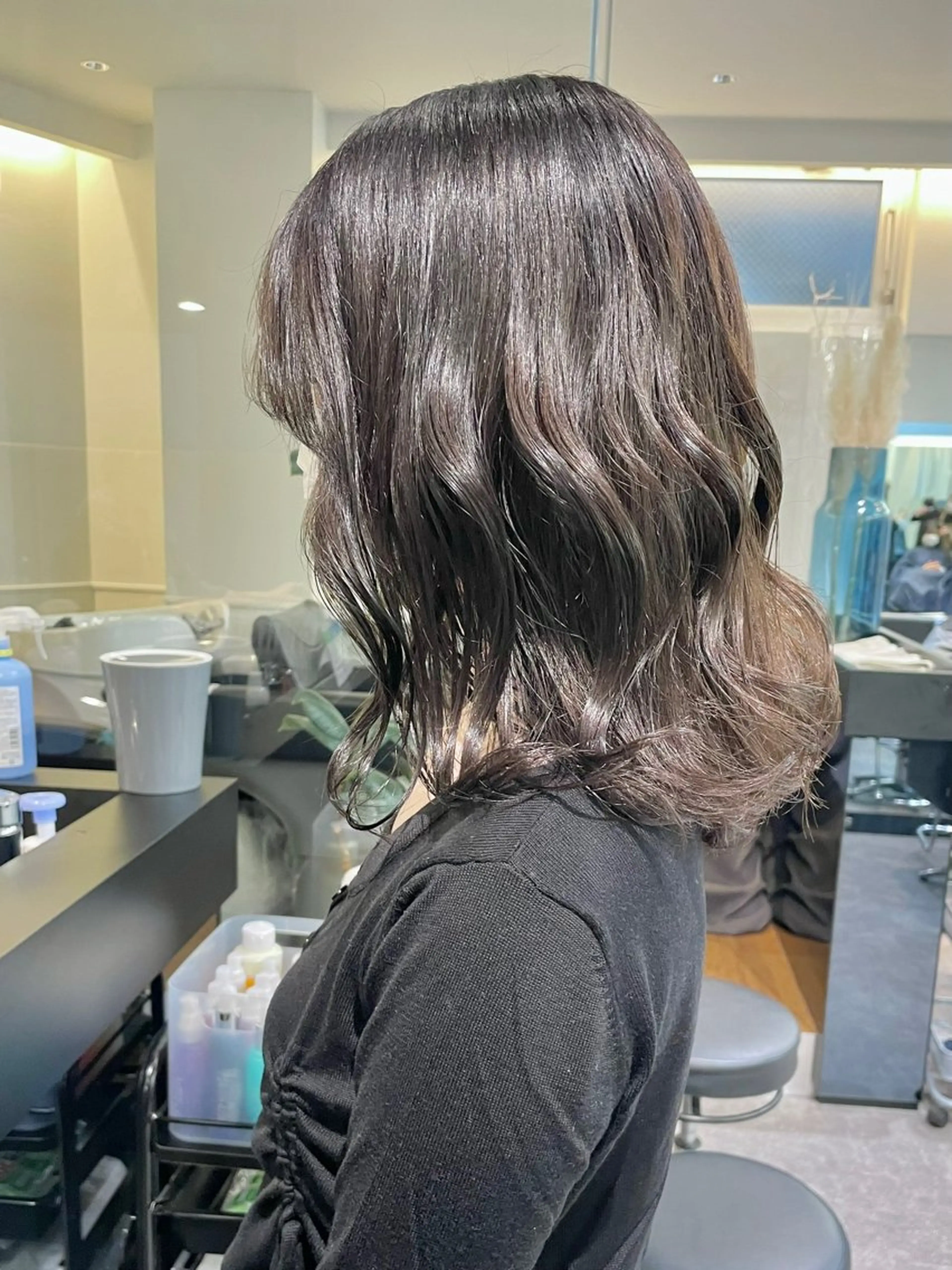 ミディアム カラー 透明感カラー グレージュ ダブルカラー🦖 /髪質改善⚡️しおりのヘアスタイル