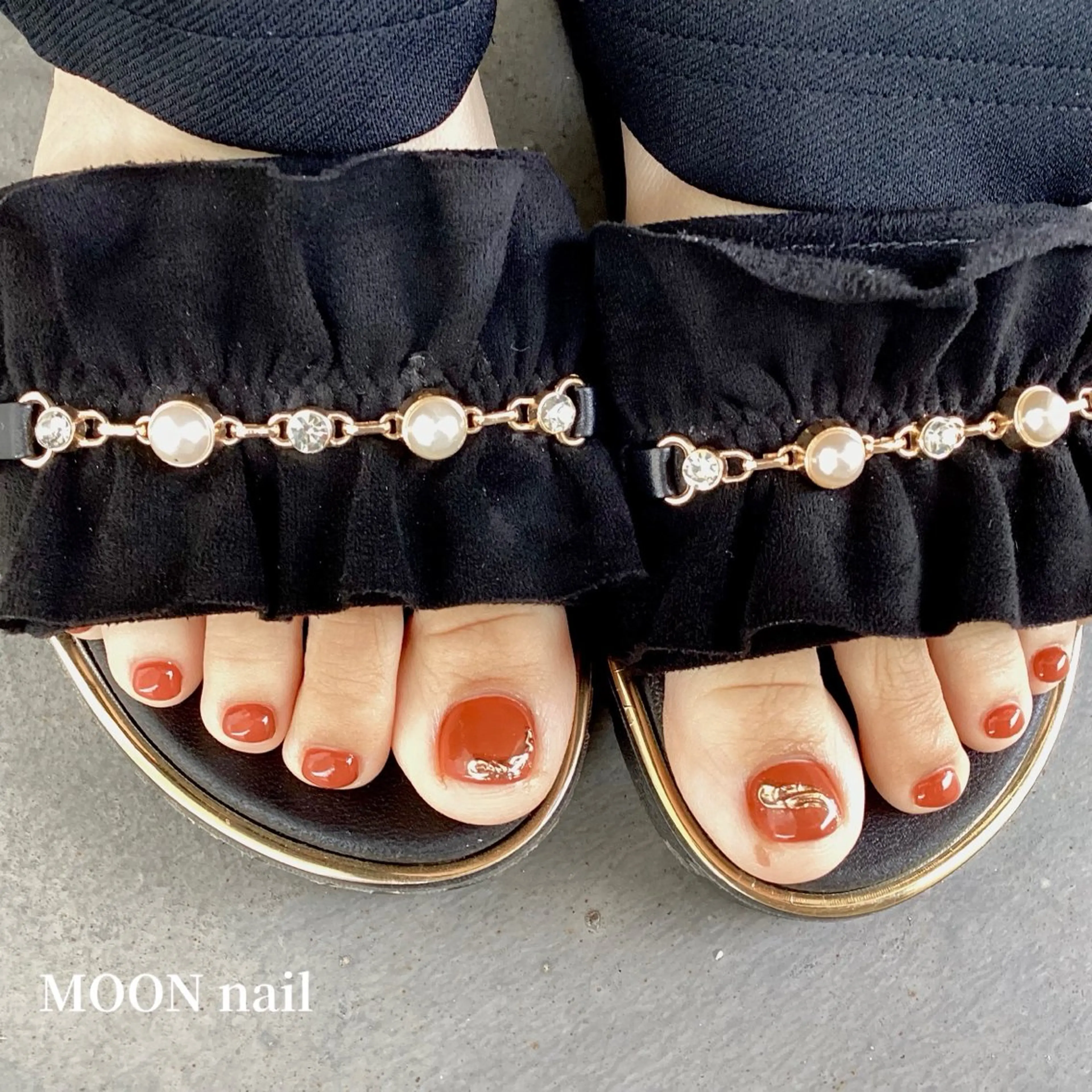 ネイル ブラウン フットネイル 浦添 MOON  nailのネイルデザイン