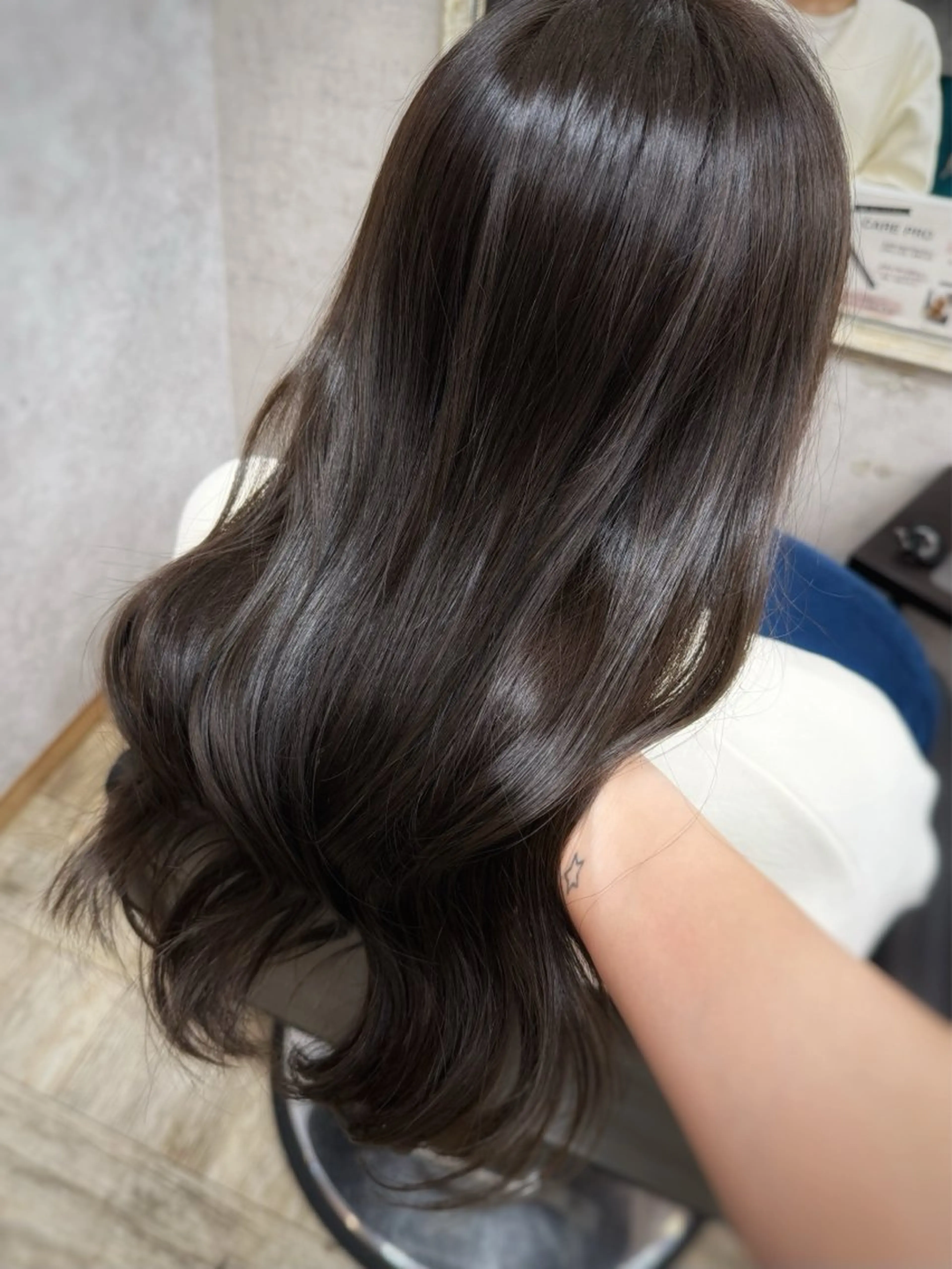 ロング カット ヘアカラー トリートメント 💞Yuu/艶髪/ 韓国ヘア🇰🇷♡のヘアスタイル