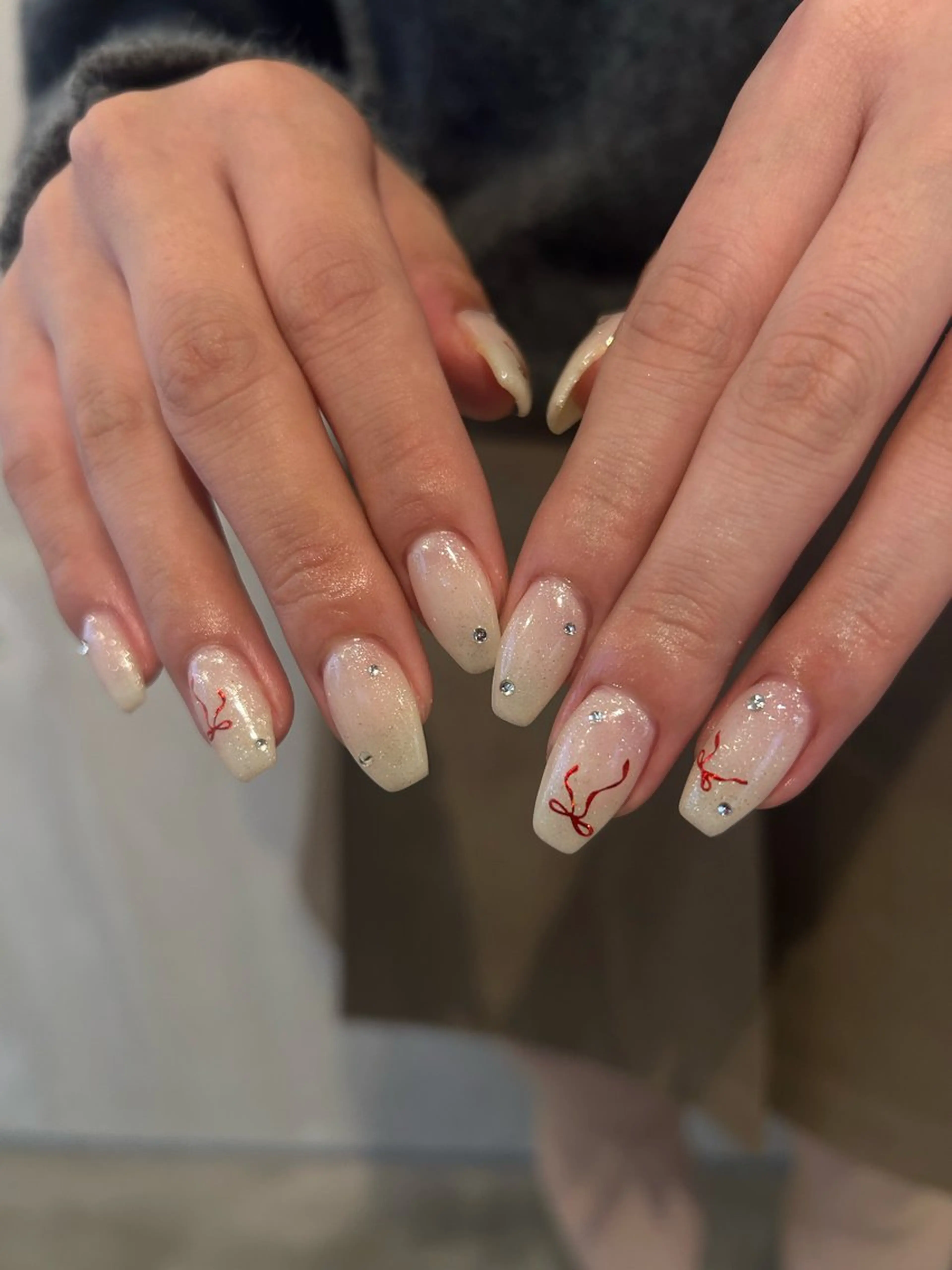 ネイル キラキラネイル リボン ハンドネイル tote. harunaのネイルデザイン