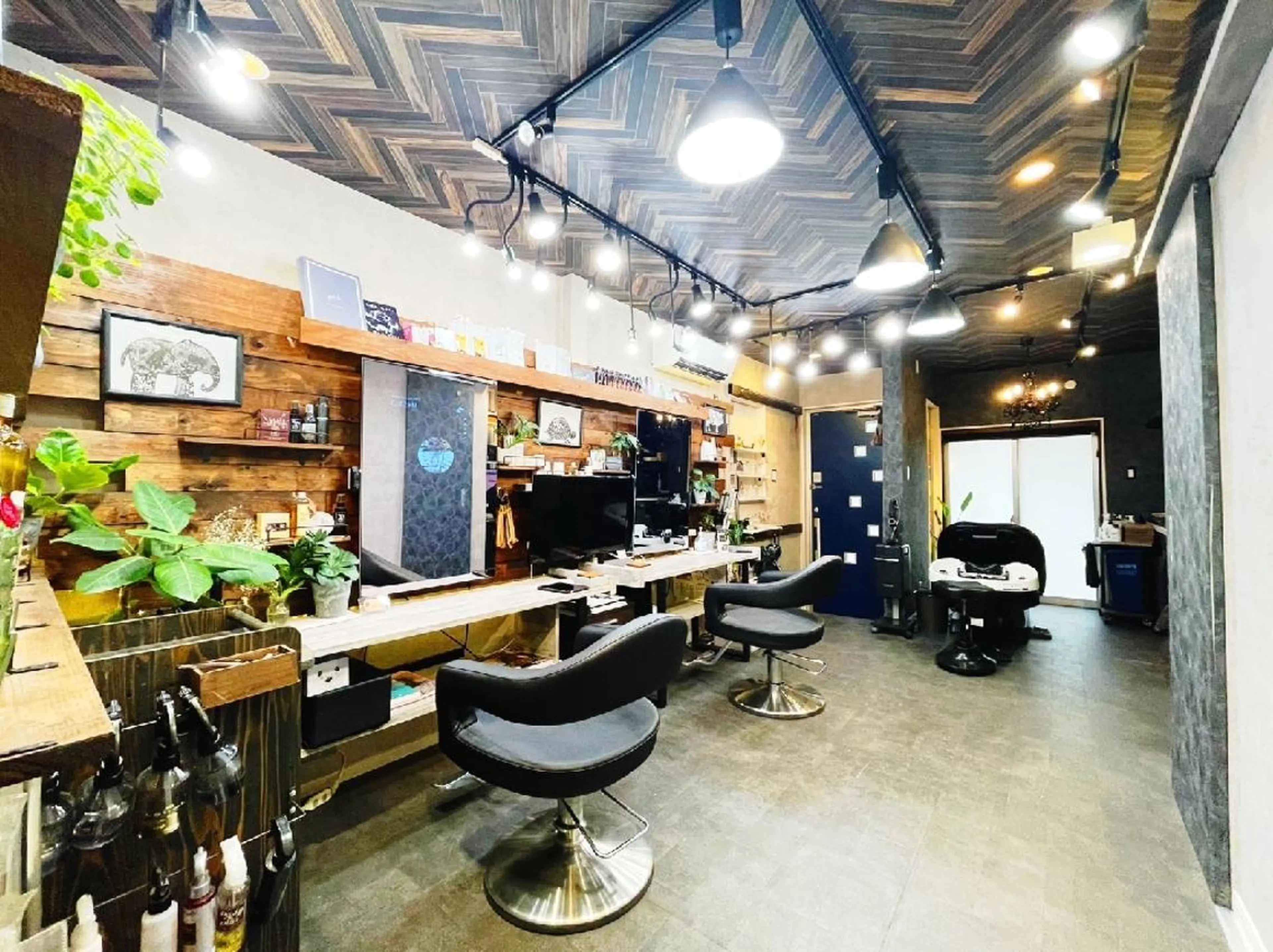 ショート カラー パーマ ヘアアレンジ メンズ キッズ プライベートサロン宿り木所属・江坂@宿り木　脱毛＆ 耳ツボジュエリーのその他イメージ