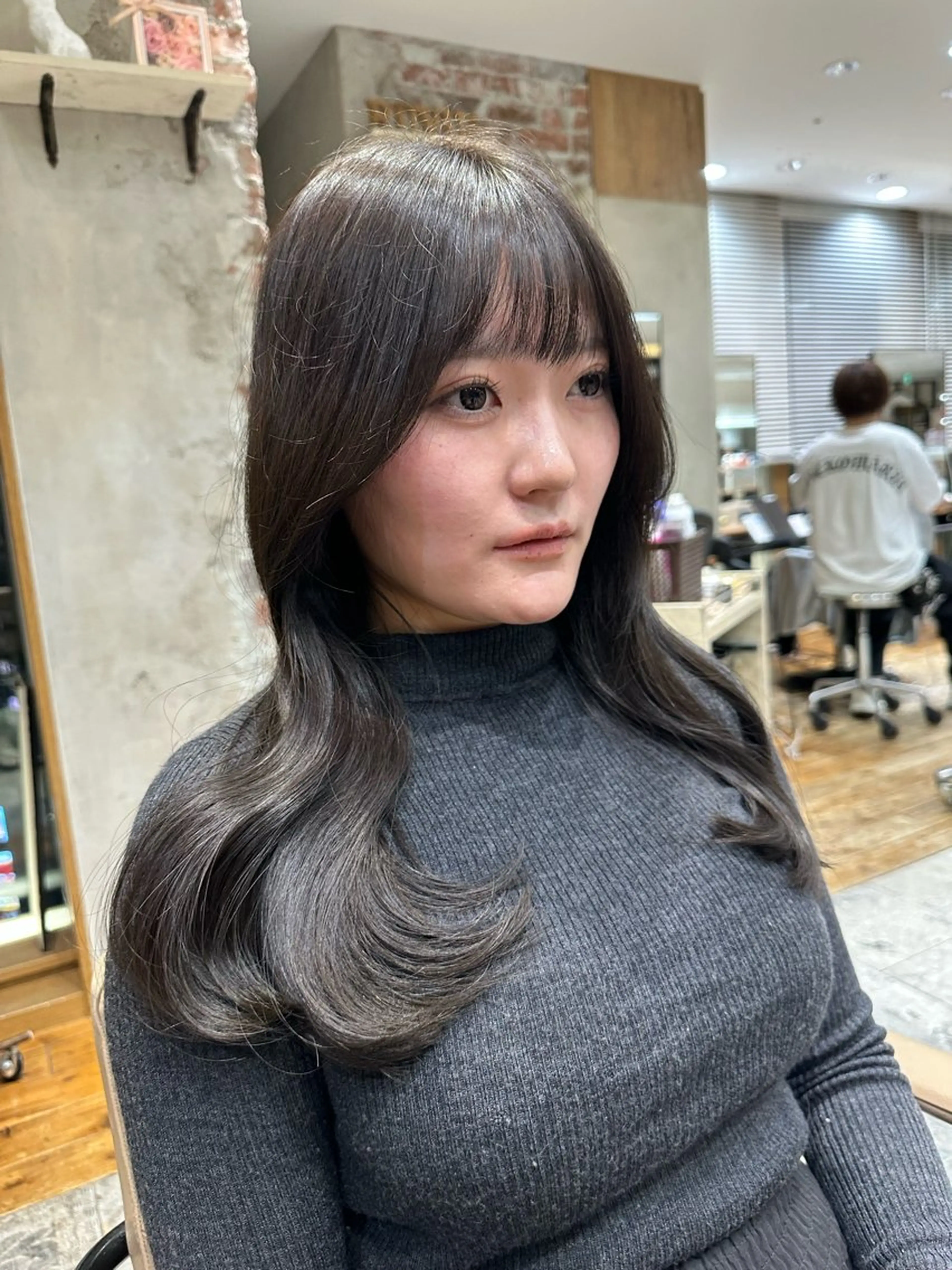 ロング カラー レイヤーカット カット ヘアカラー トリートメント ヘッドスパ 石戸谷　海斗/韓国 レイヤー/艶カラーのヘアスタイル