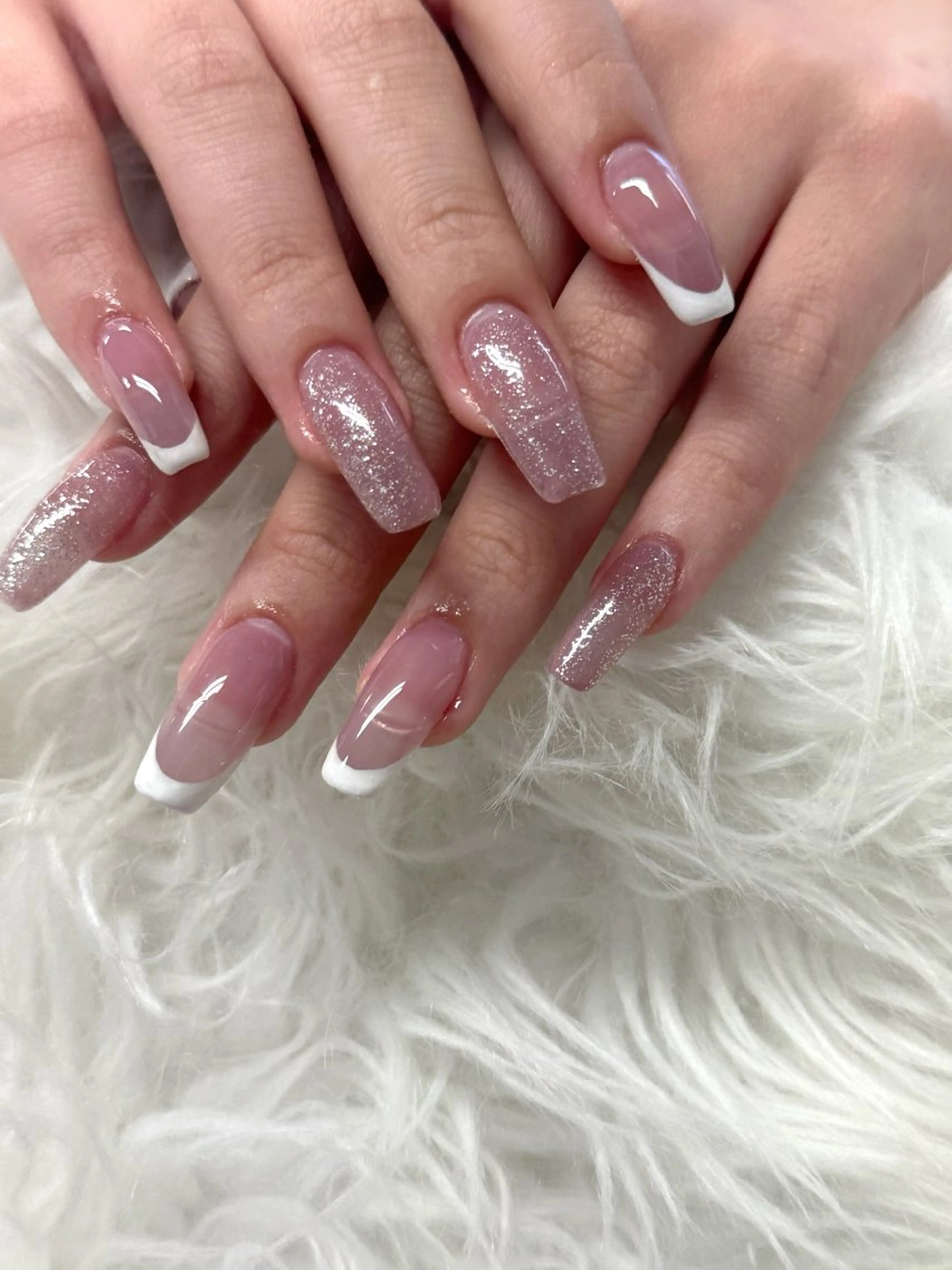 ネイル ハンドネイル i. micaのネイルデザイン