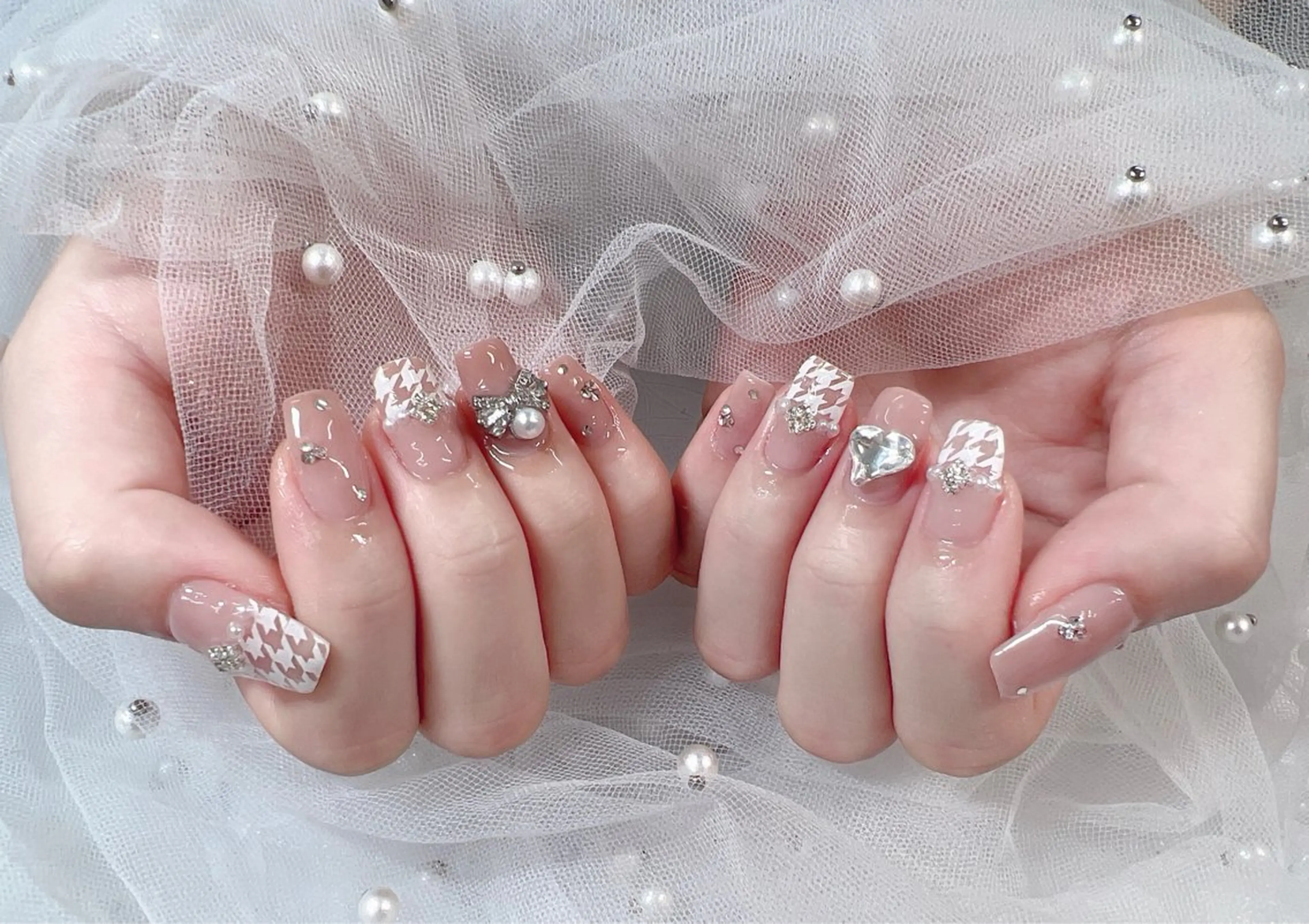 ネイル ハンドネイル ハンドケア Minéa nailのネイルデザイン