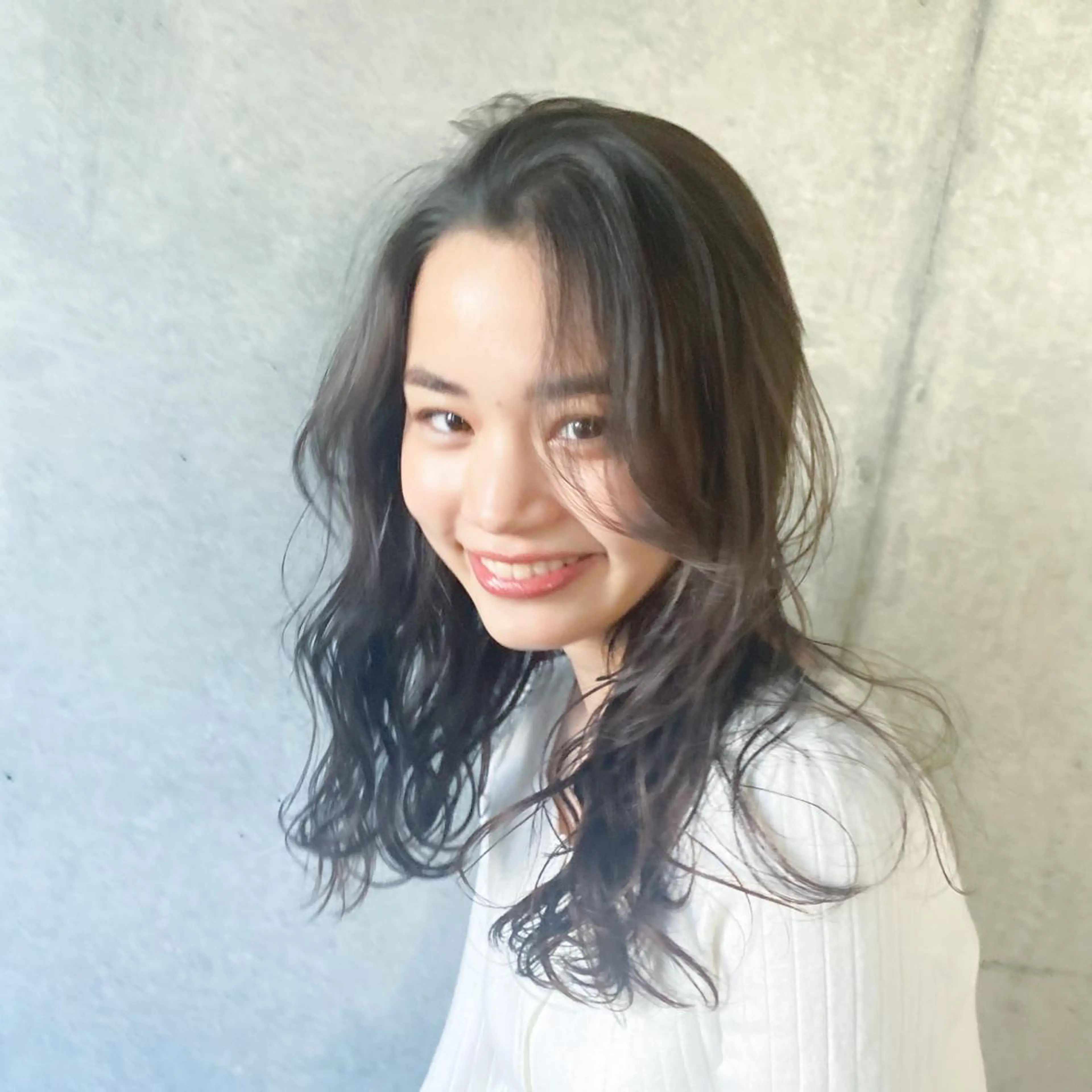 ロング カラー パーマ 艶髪ブリーチ 永井竜也のヘアスタイル