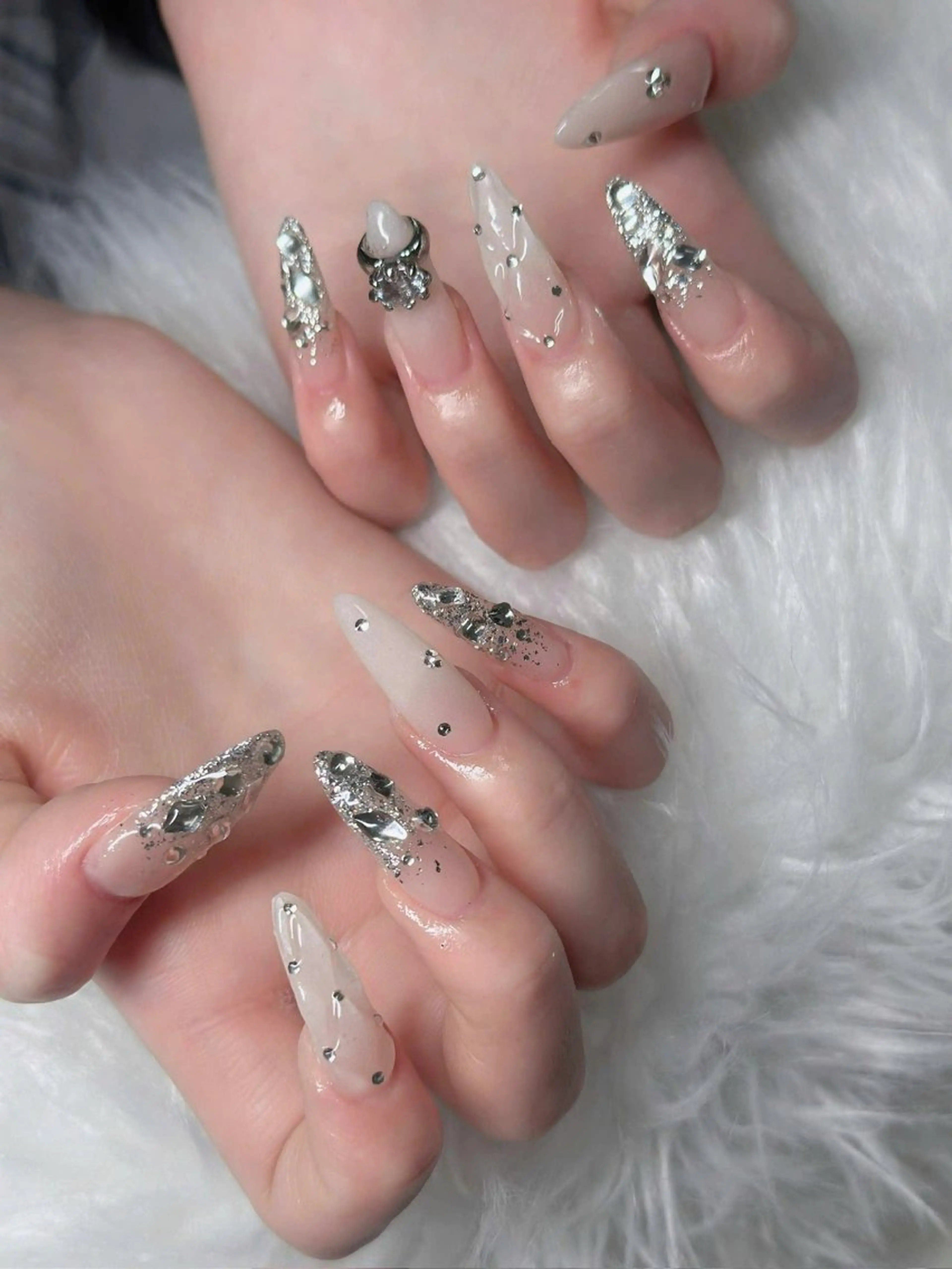 ネイル オーロラネイル フレンチネイル ジェルネイル ハロウィン 韓国ネイル ハンドネイル H.baby Nail Salonのネイルデザイン