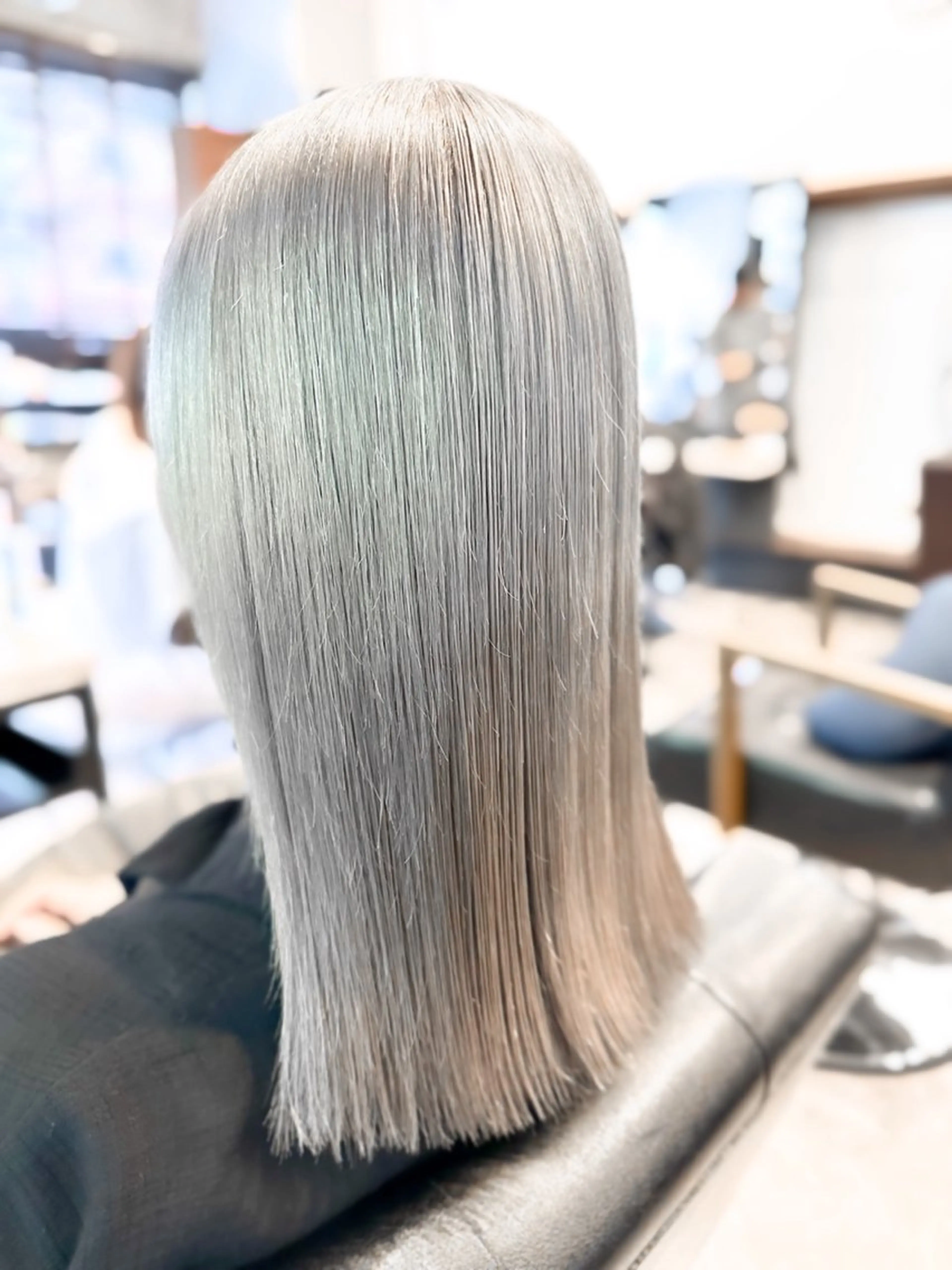 セミロング カラー ダブルカラー カット ヘアカラー トリートメント say.所属・ブリーチカラー🔥 パーマ【佐々木凌平】のヘアスタイル