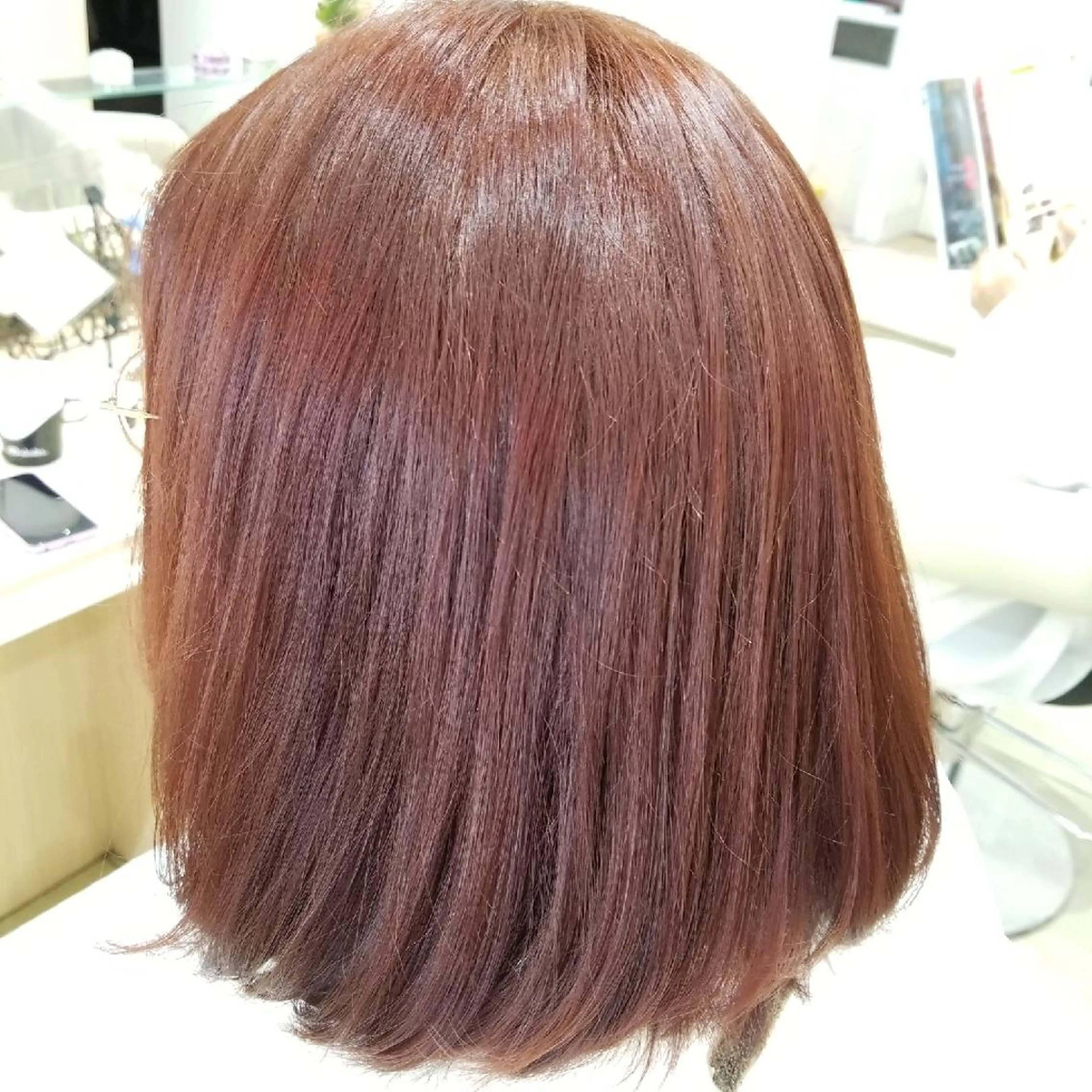 ミディアム カラー レッドカラー ボブ カット ヘアカラー 山内 佐江子のヘアスタイル