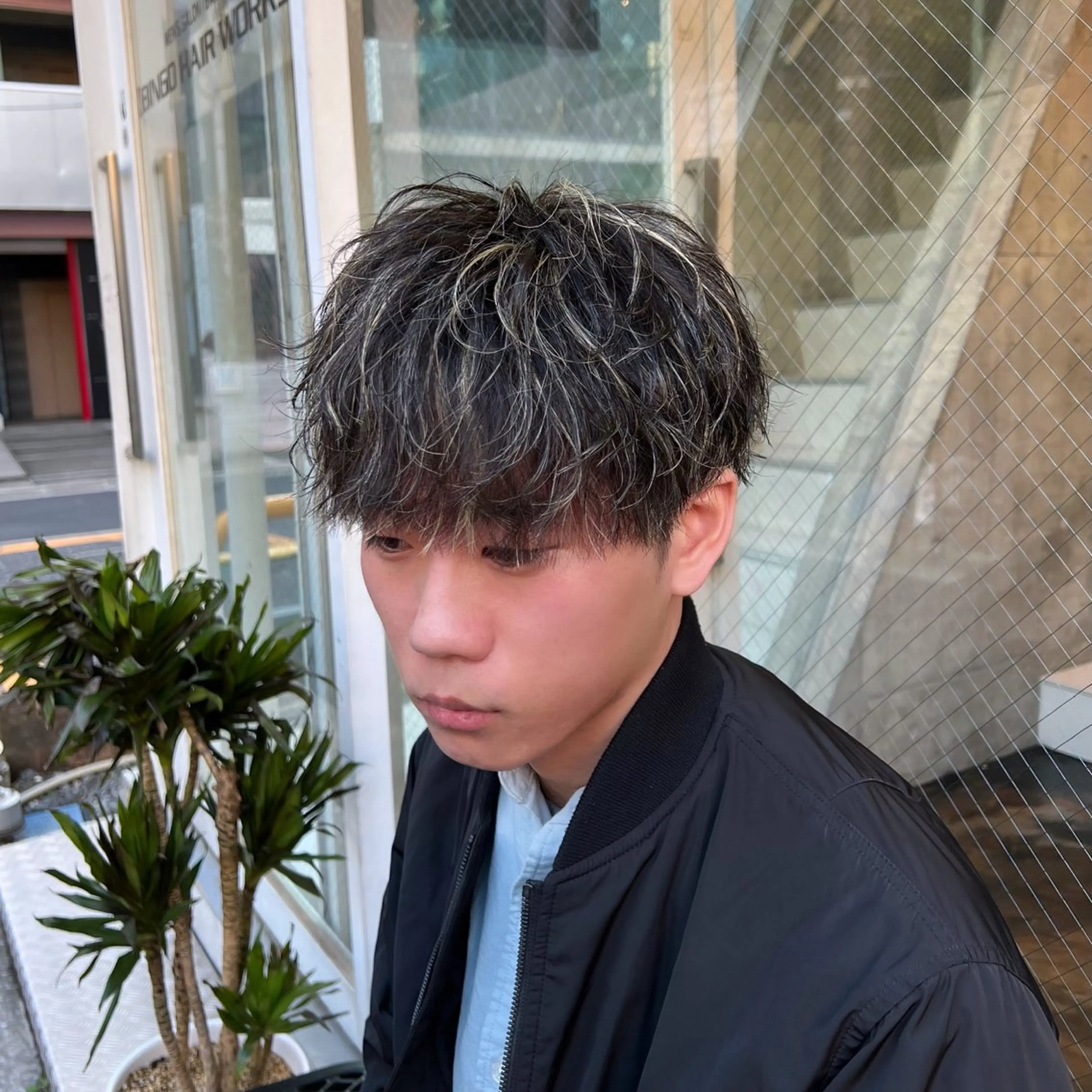 メンズ メンズハイライト メンズメッシュ カット ヘアカラー トリートメント メンズ特化/パーマ/ ハイライト/竜成のヘアスタイル