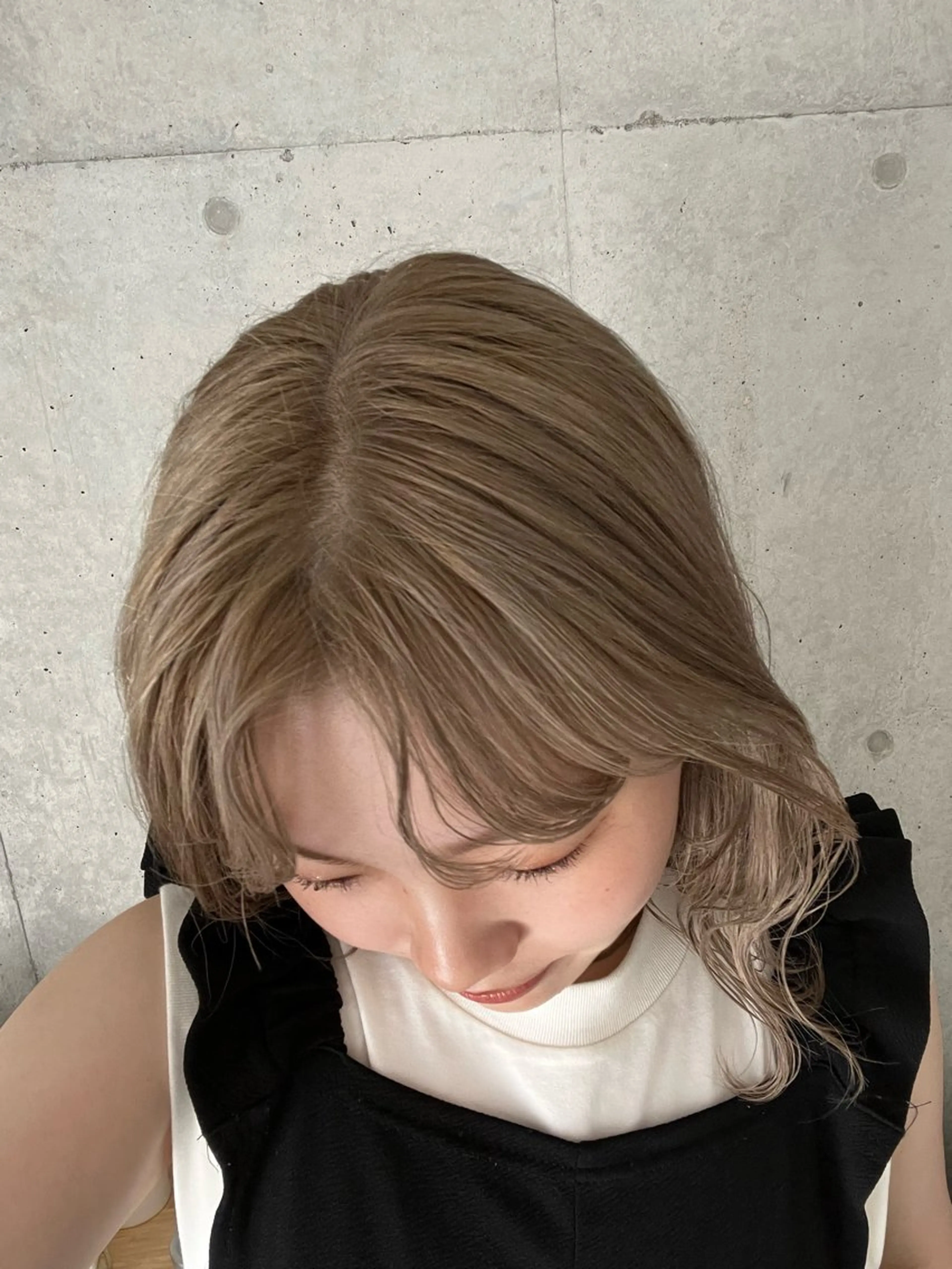 セミロング MASHUchayamachi所属・まほ/レイヤーカット /透明感カラーのヘアスタイル