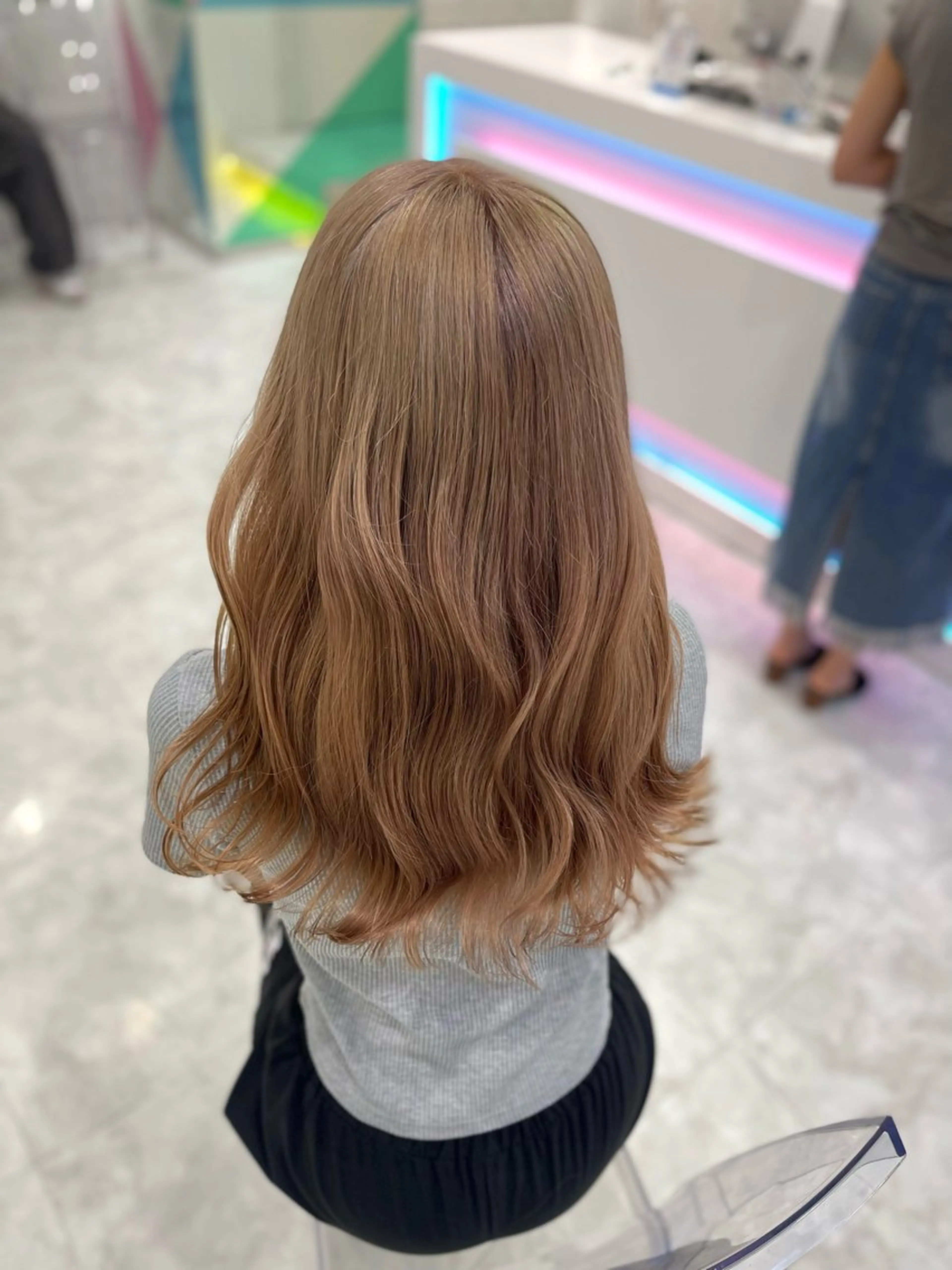 ロング カラー ベージュカラー ブリーチ ブロンド グレージュ ハイトーンカラー ベージュ‎/ダブルカ ラー/RINKA🎀のヘアスタイル
