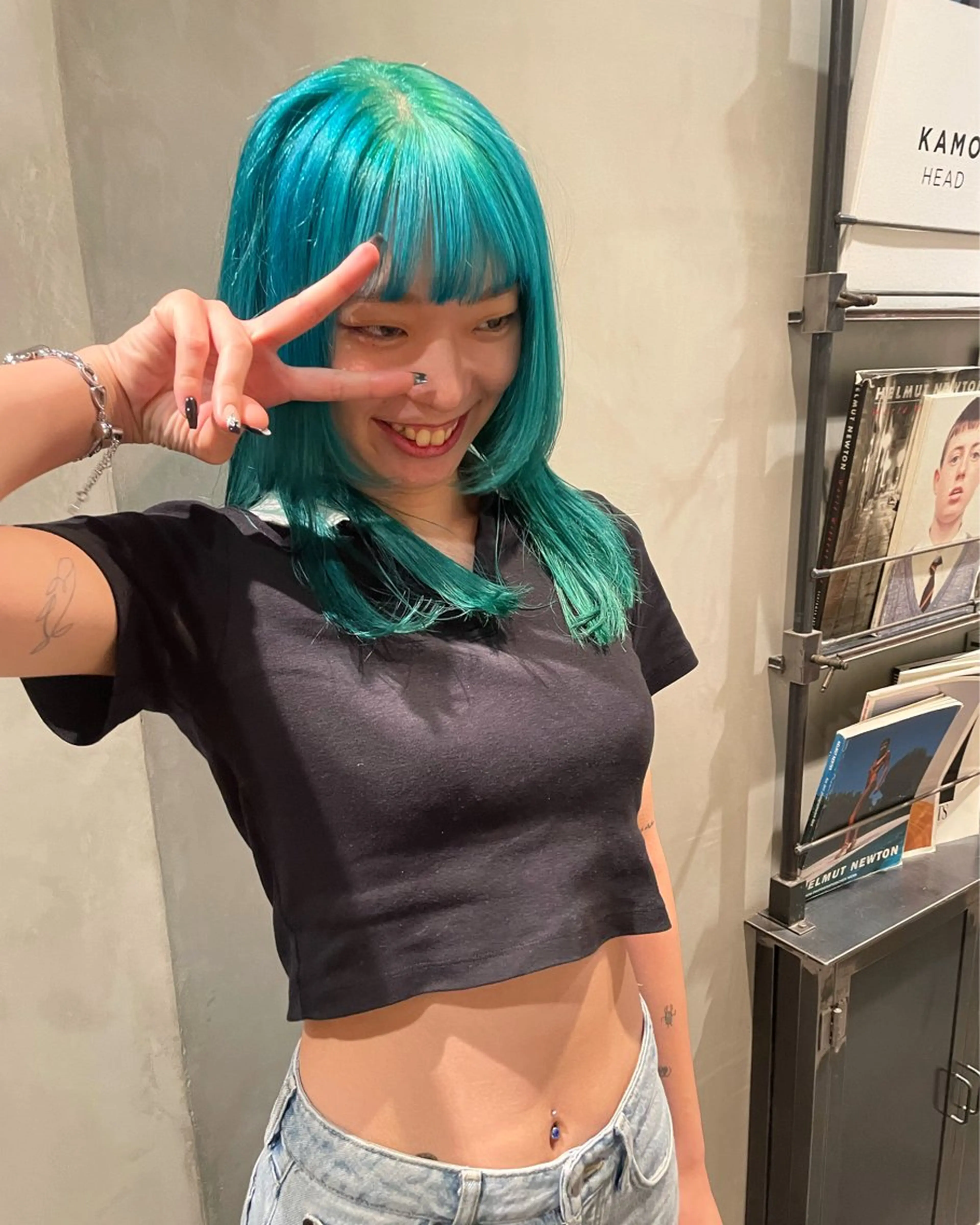 ミディアム カラー カット ヘアカラー トリートメント 優 作のヘアスタイル