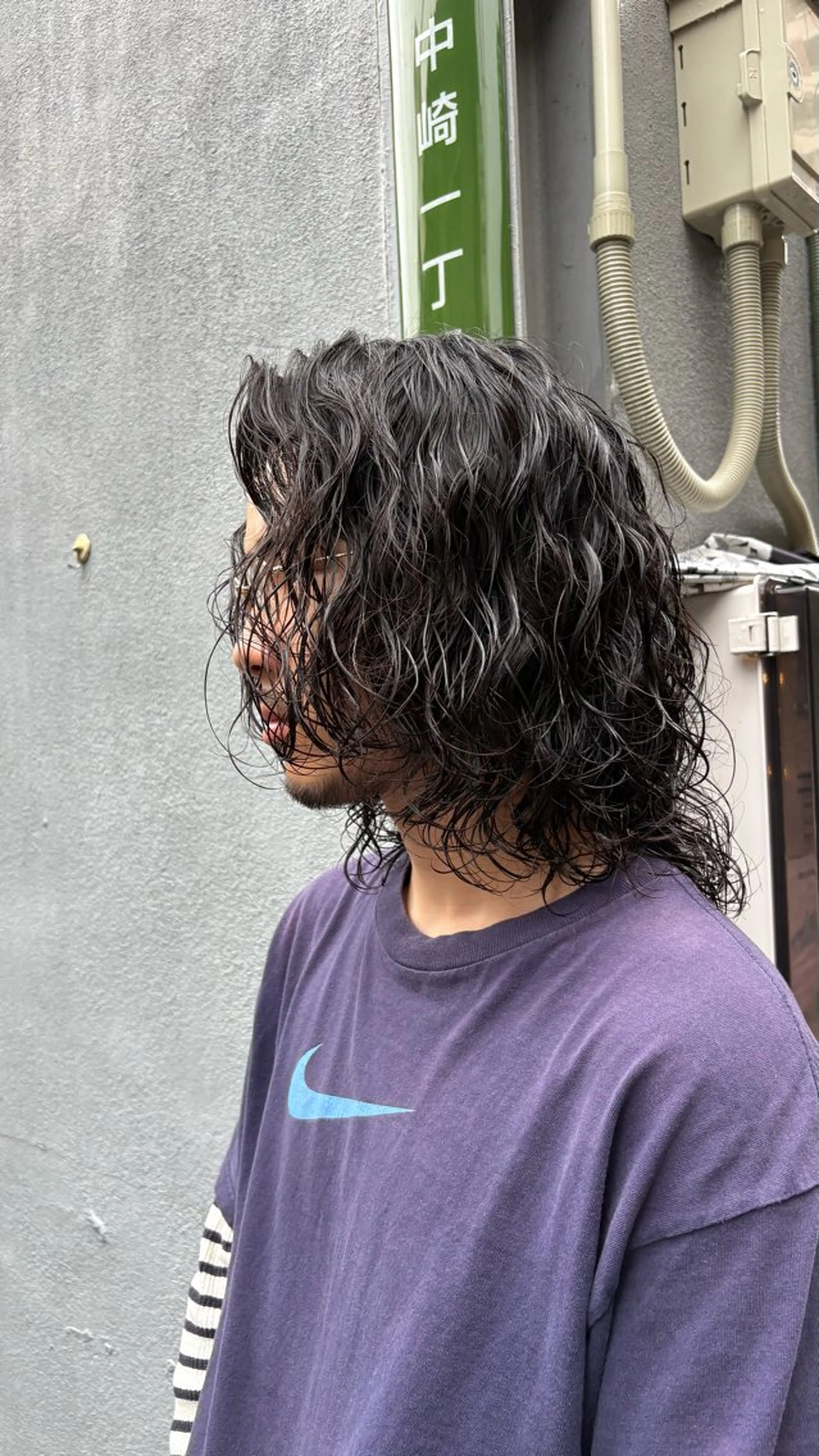 ミディアム パーマ メンズ ミディアムパーマ メンズパーマ keych所属・大阪メンズカット関田 拳のヘアスタイル