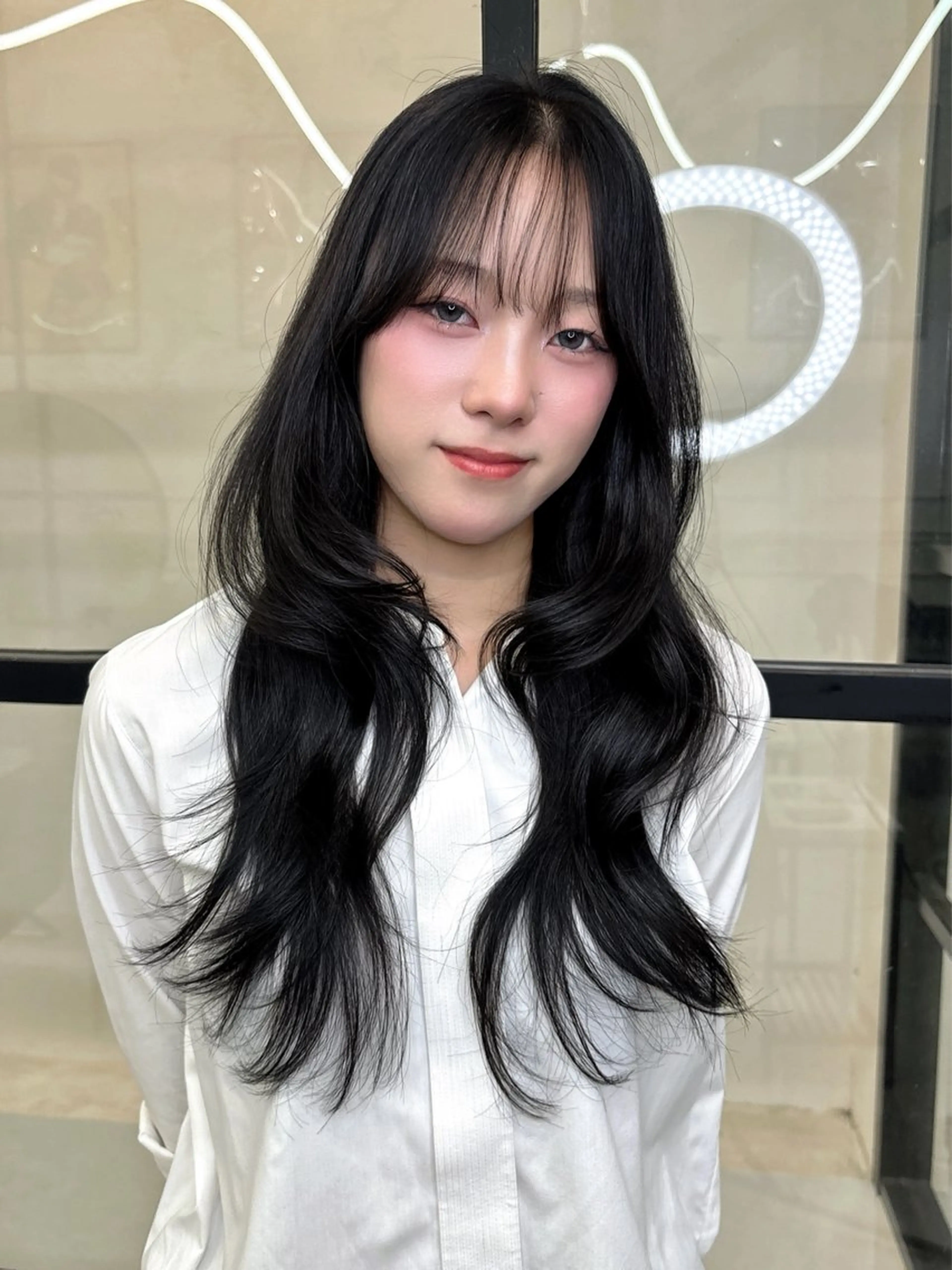 ロング レイヤーカット 小顔カット カット fudge所属・MaisonHALU 松浦光咲のヘアスタイル