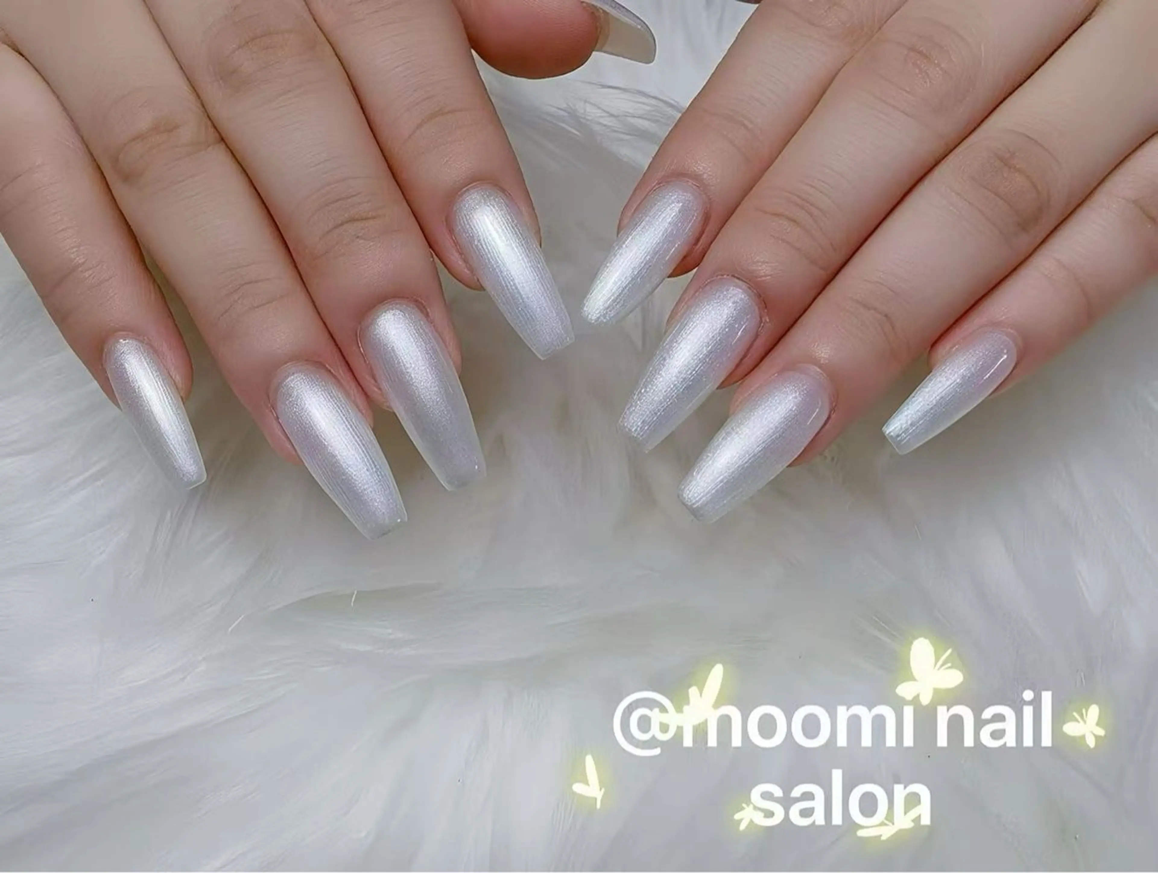ロング ハンドネイル moomi ゆりのネイルデザイン