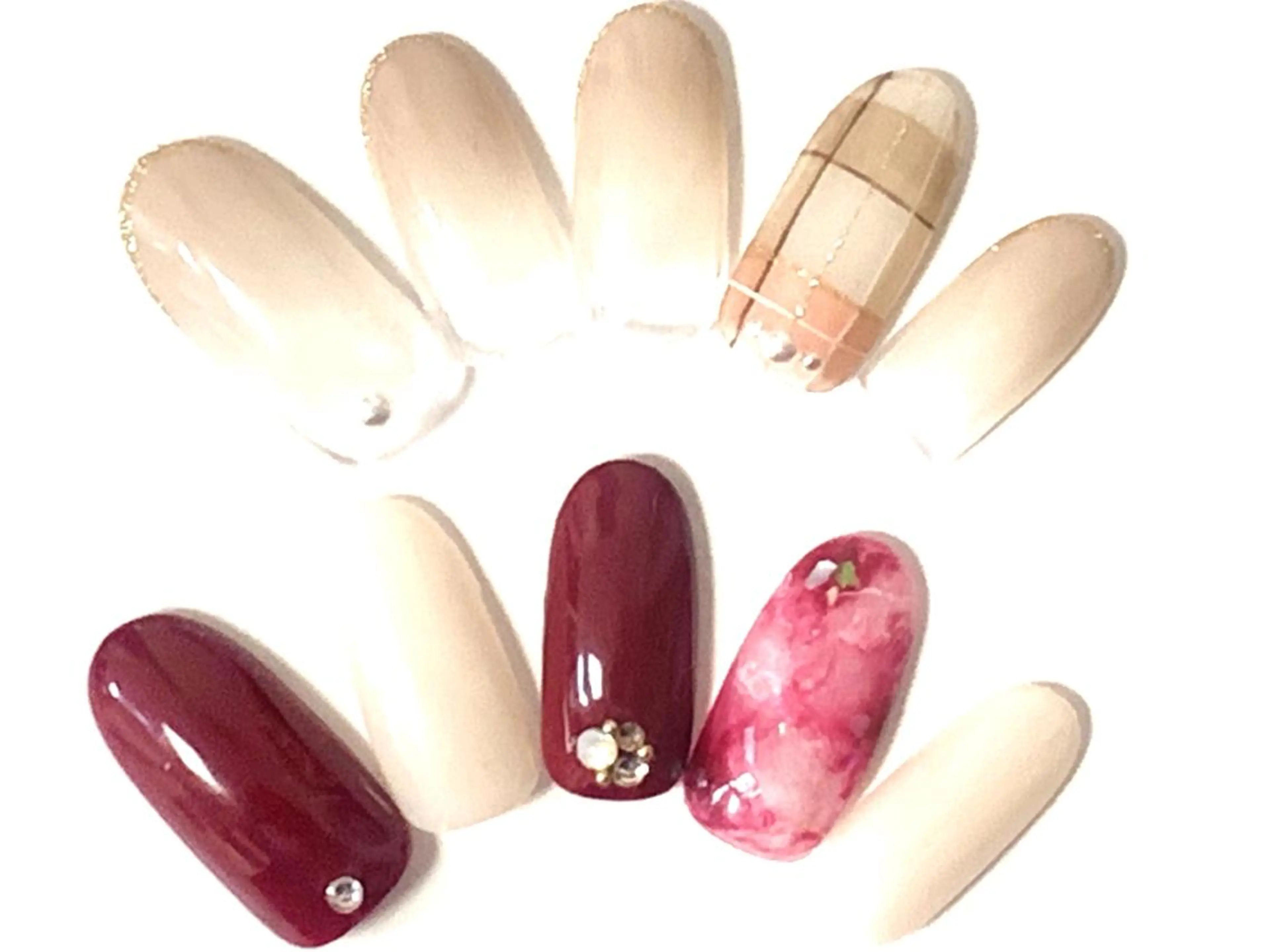 ネイル @.Freestyle 【フリースタイル】所属・根本 奈美のネイルデザイン