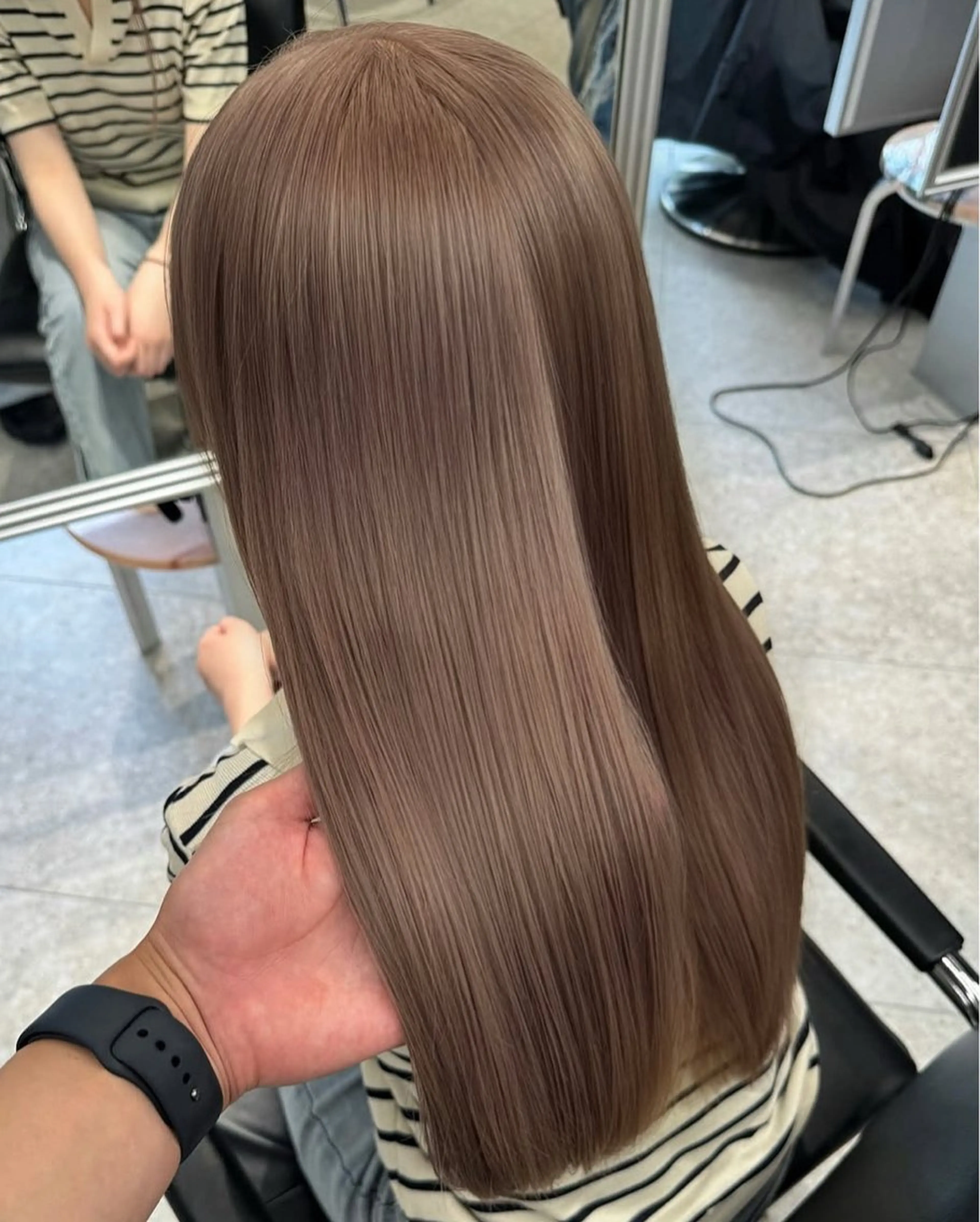 ロング カラー ヘアカラー トリートメント PELE ハイトーン 児玉大翔のヘアスタイル
