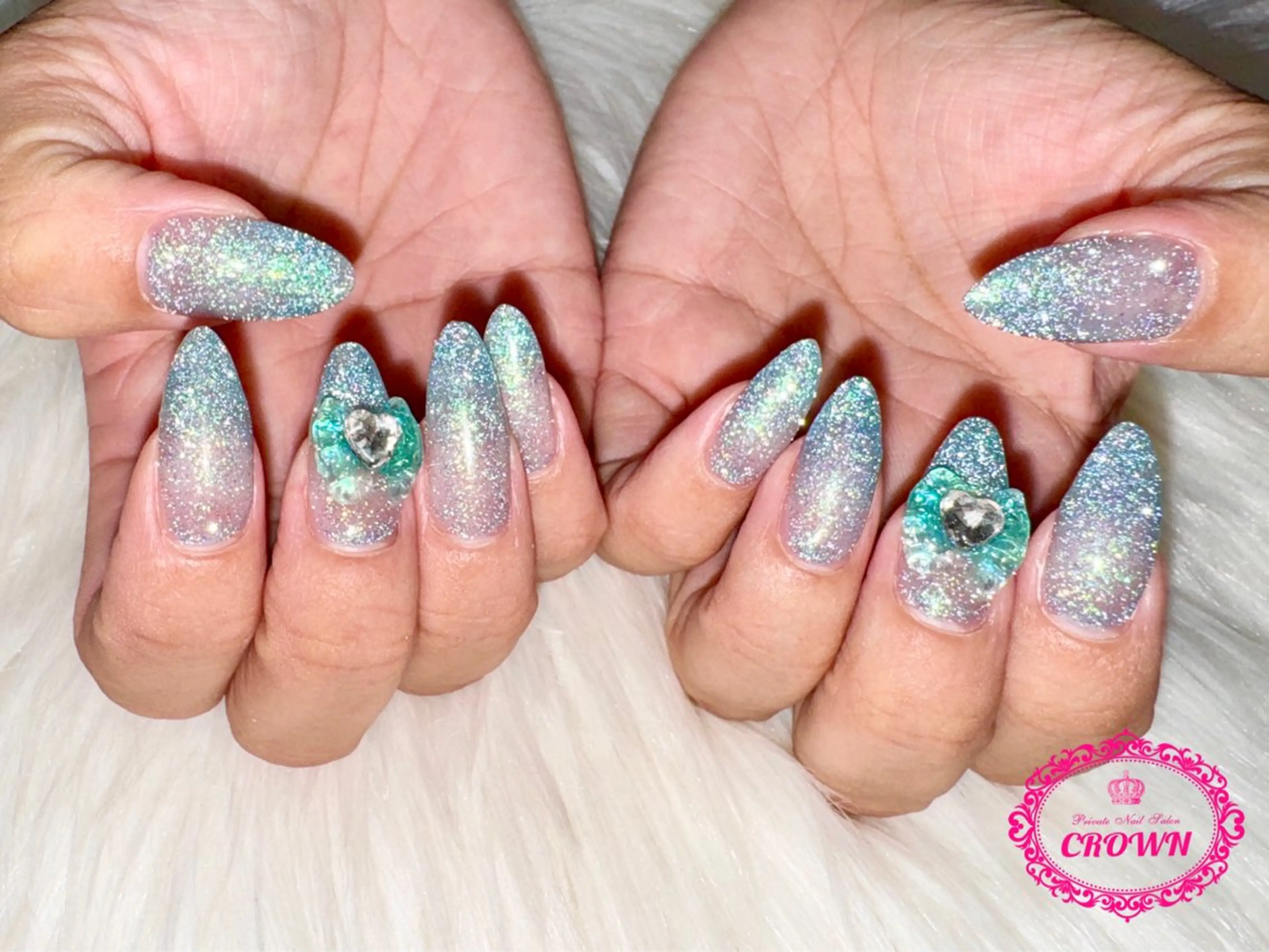 ネイル CROWN プライベートサロンのネイルデザイン