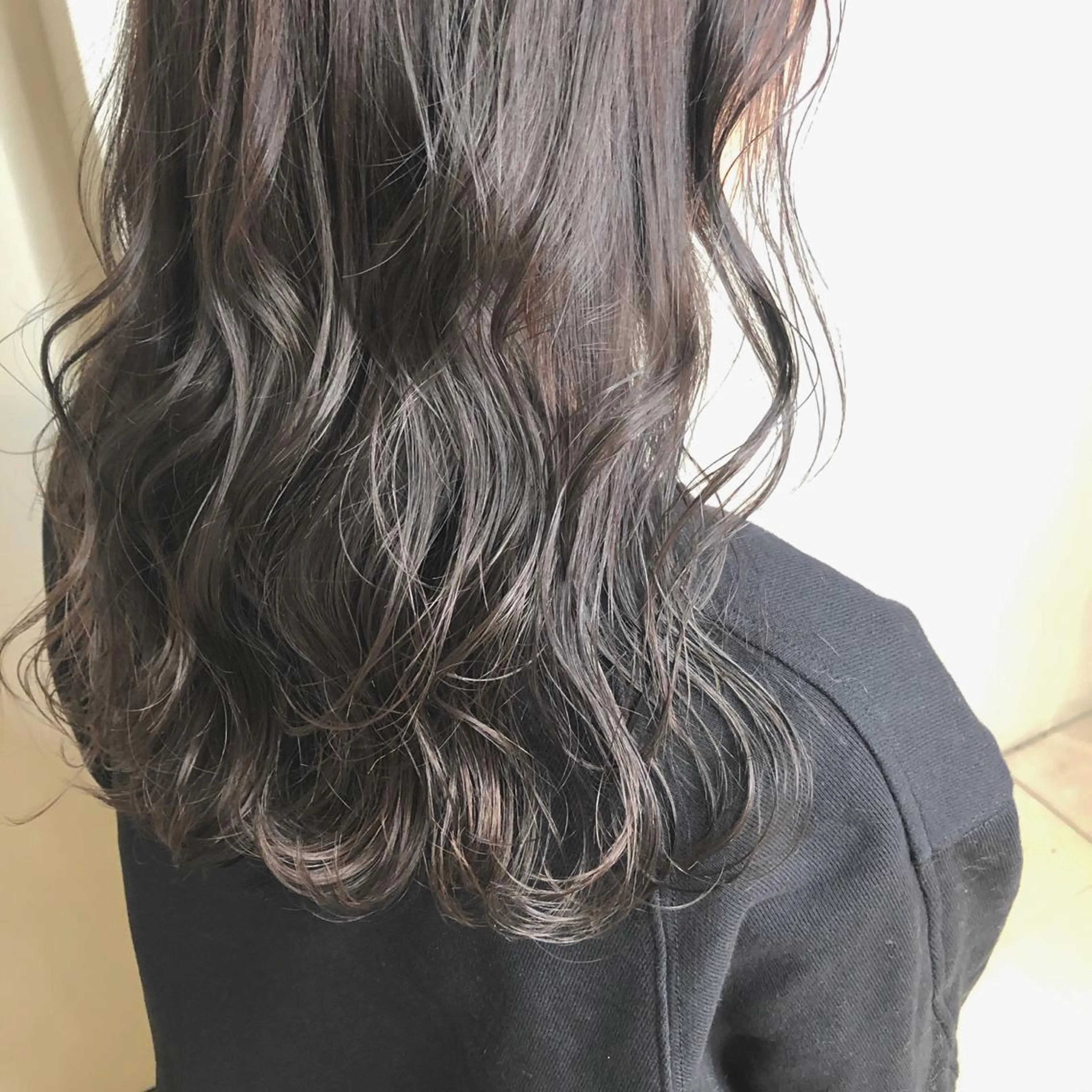 セミロング カラー ヘアアレンジ マツエク・マツパ ベージュカラー ヘアカラー トリートメント ヘアセット Noah's　Ark所属・透明感カラー🫧ヘア セット🫧松本菜月の眉毛・アイブロウイメージ