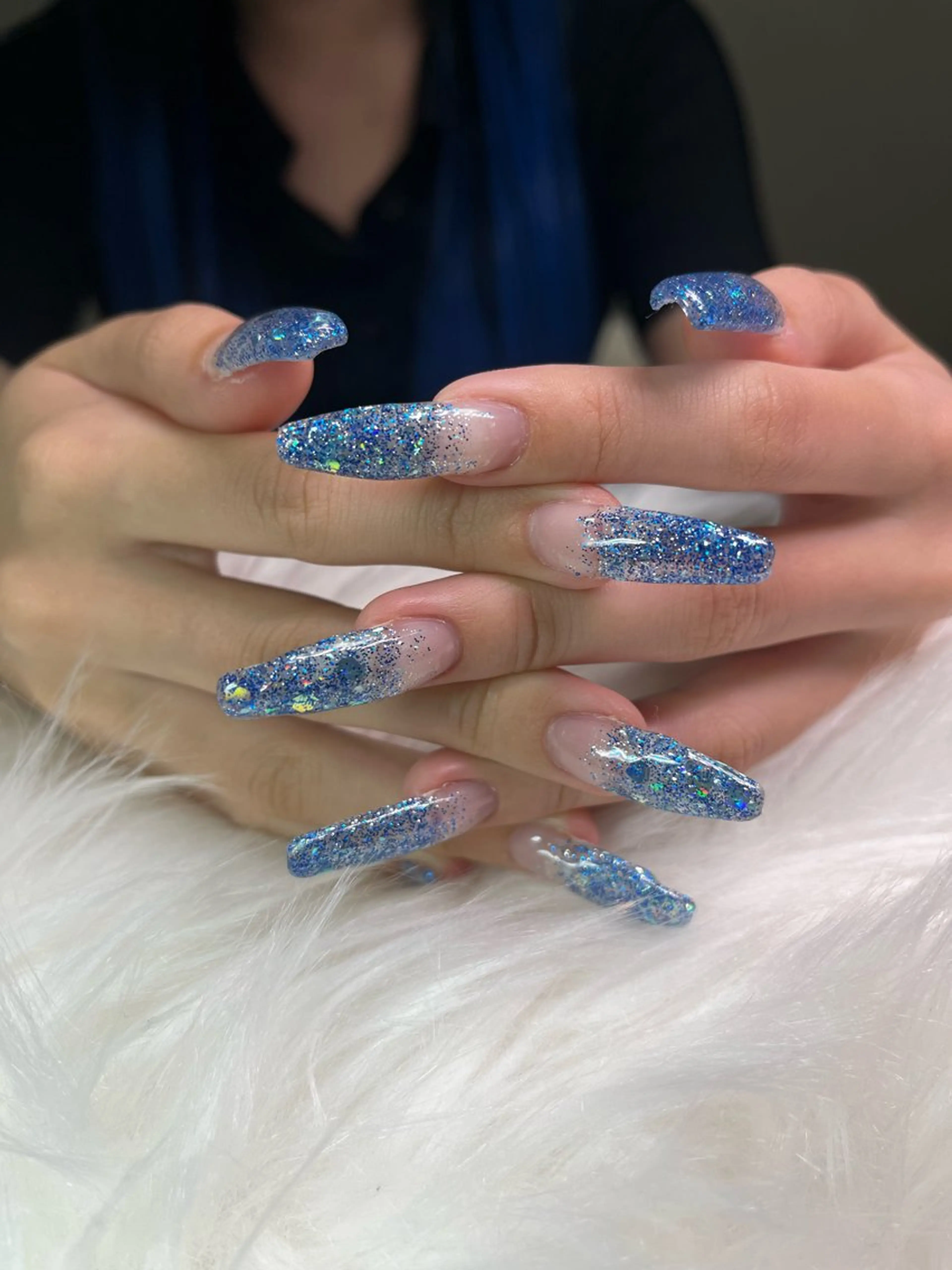 ネイル ブルー ラメ(グリッター) ラメグラデーション ハンドネイル 🏠自宅 サロン💅natsuのネイルデザイン