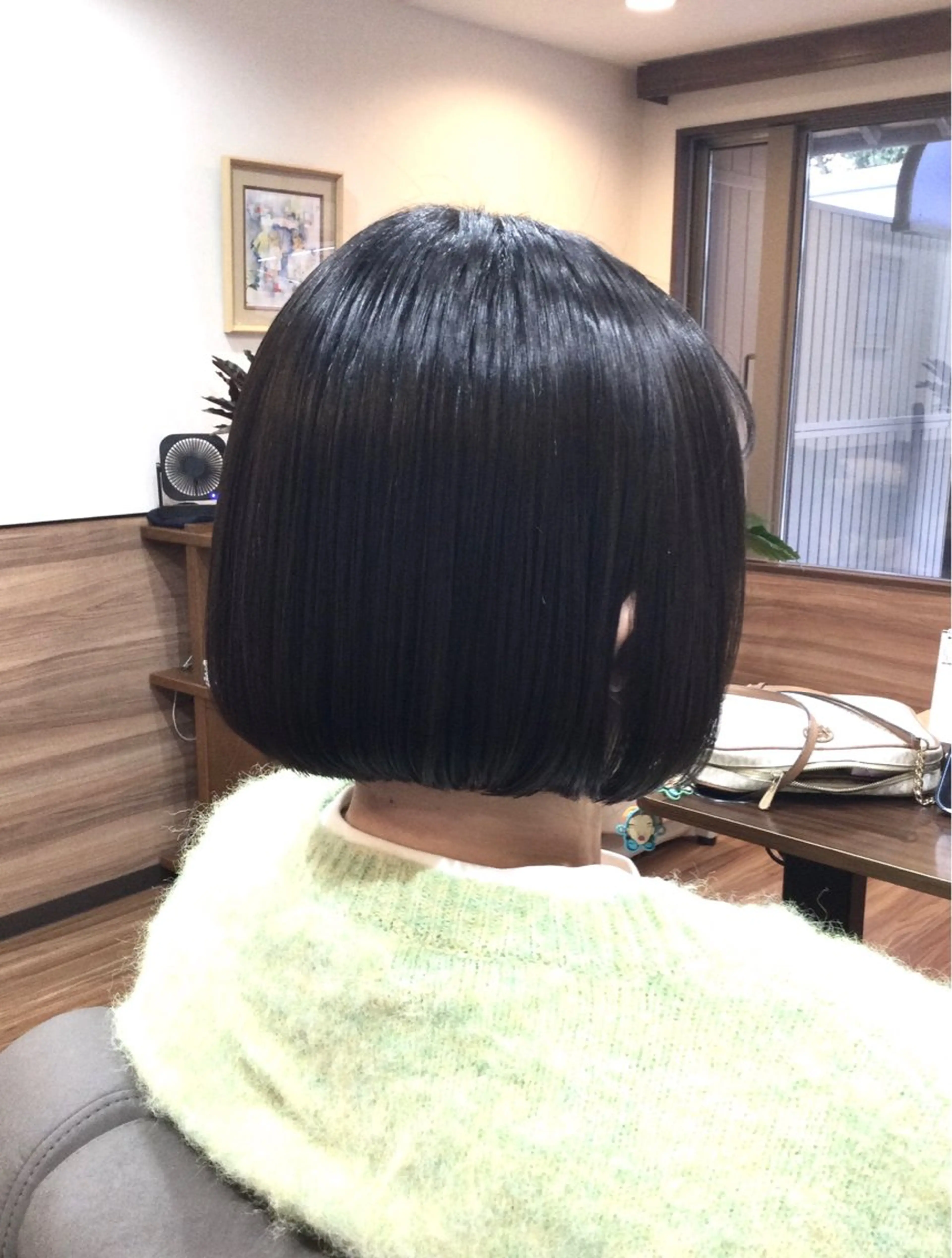ミディアム カラー ボブ カット ヘアカラー トリートメント Annon プライベートサロンのヘアスタイル