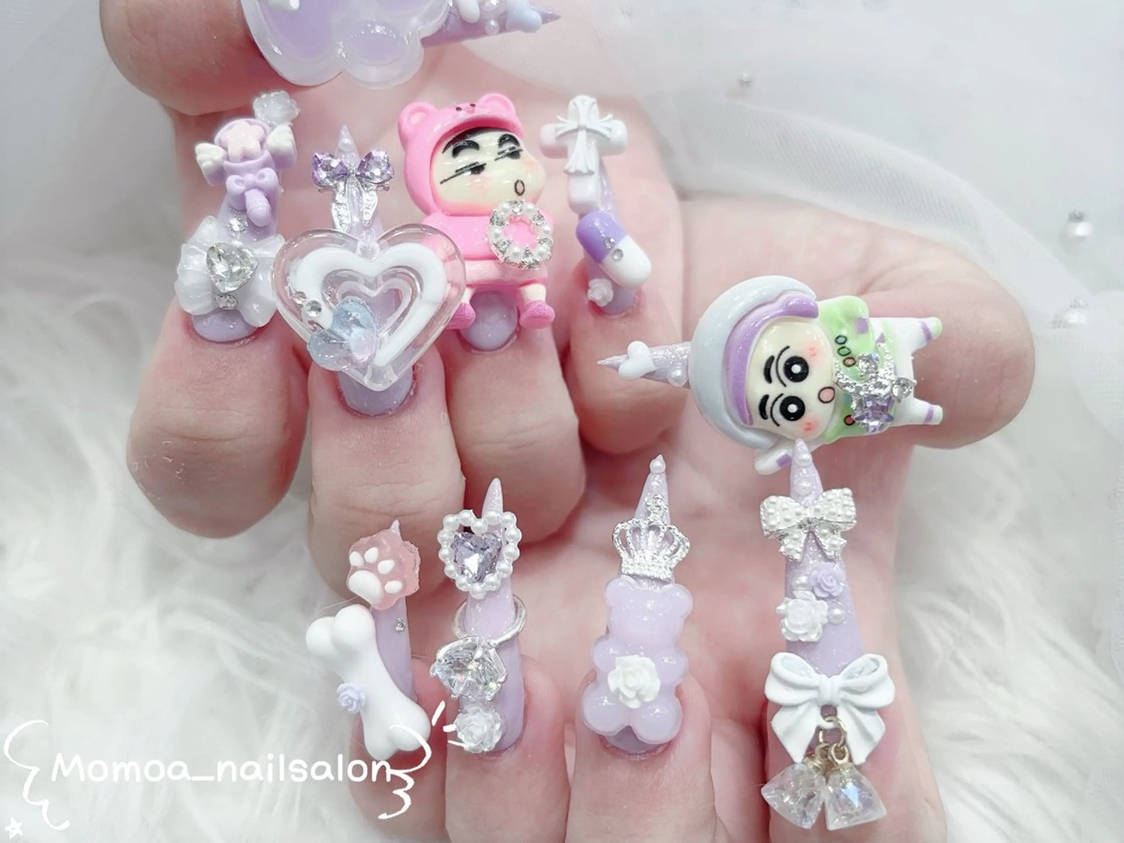ネイル キラキラネイル マグネットネイル リボン スカルプネイル 冬ネイル ハンドネイル Momoa nail salon所属・MoMoA Nail ネイル長さ出し専門店のネイルデザイン