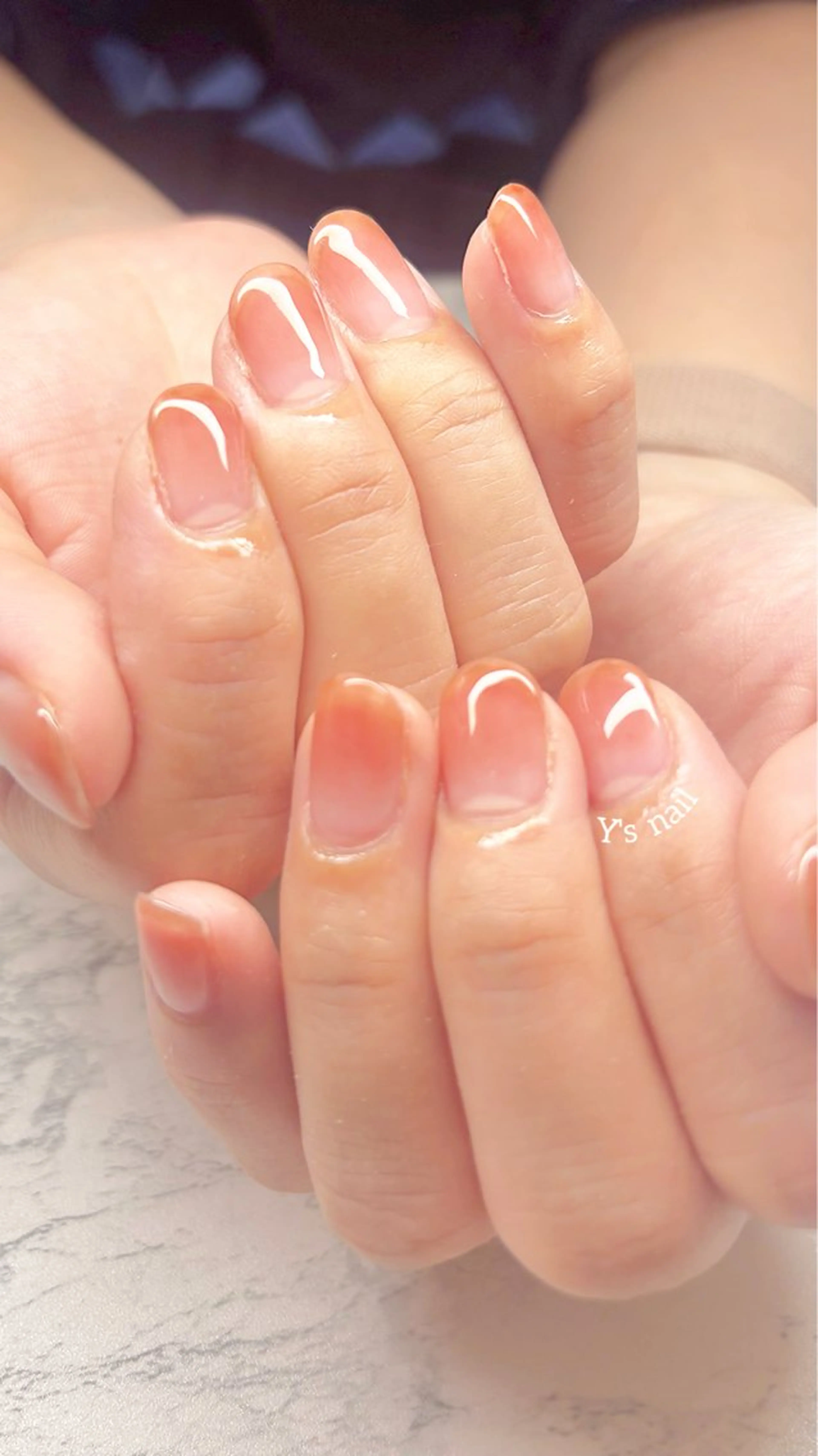 ネイル グラデーション ハンドネイル 手書きが得意🖌️ Y’s  nailのネイルデザイン