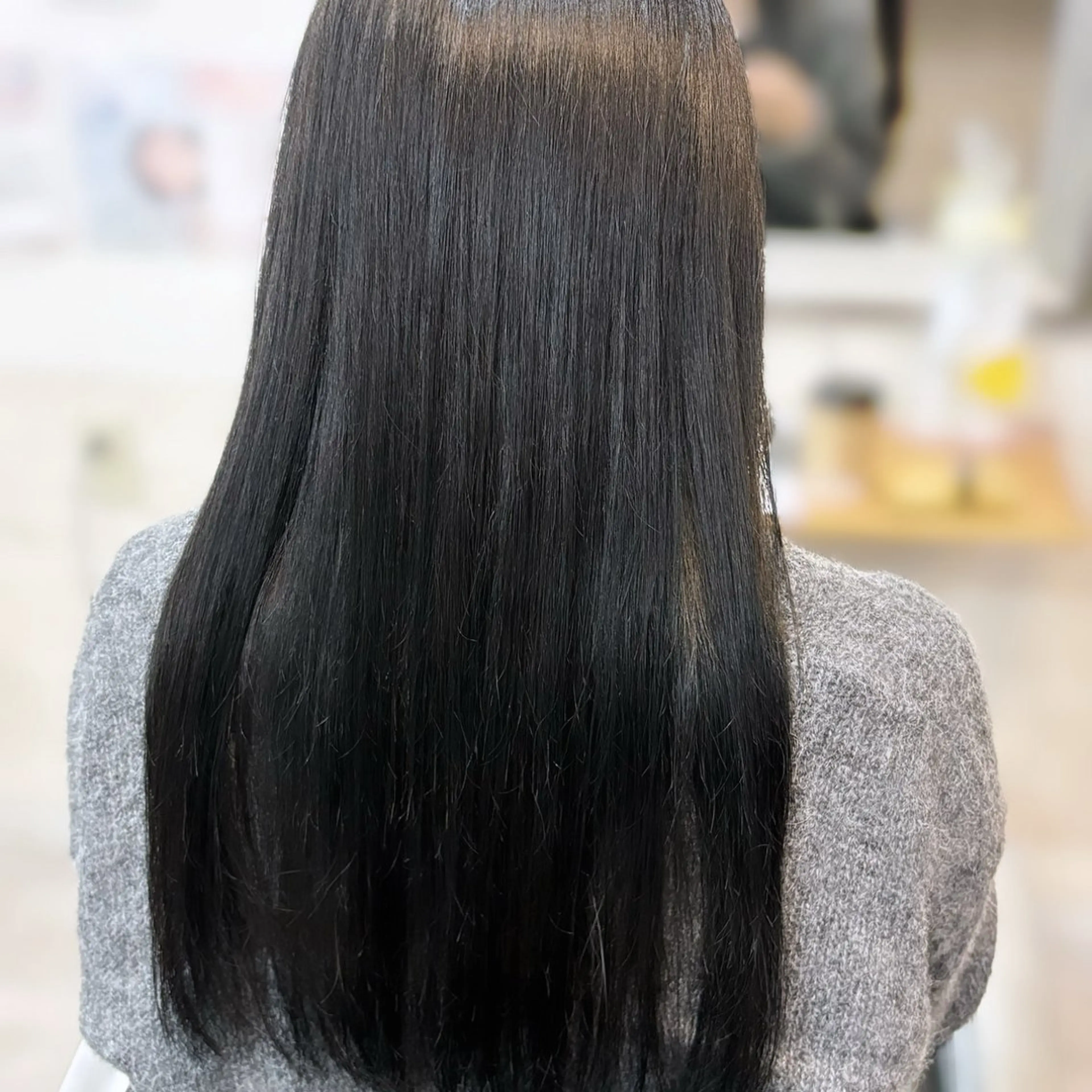 ロング カラー 生尾 虹水のヘアスタイル