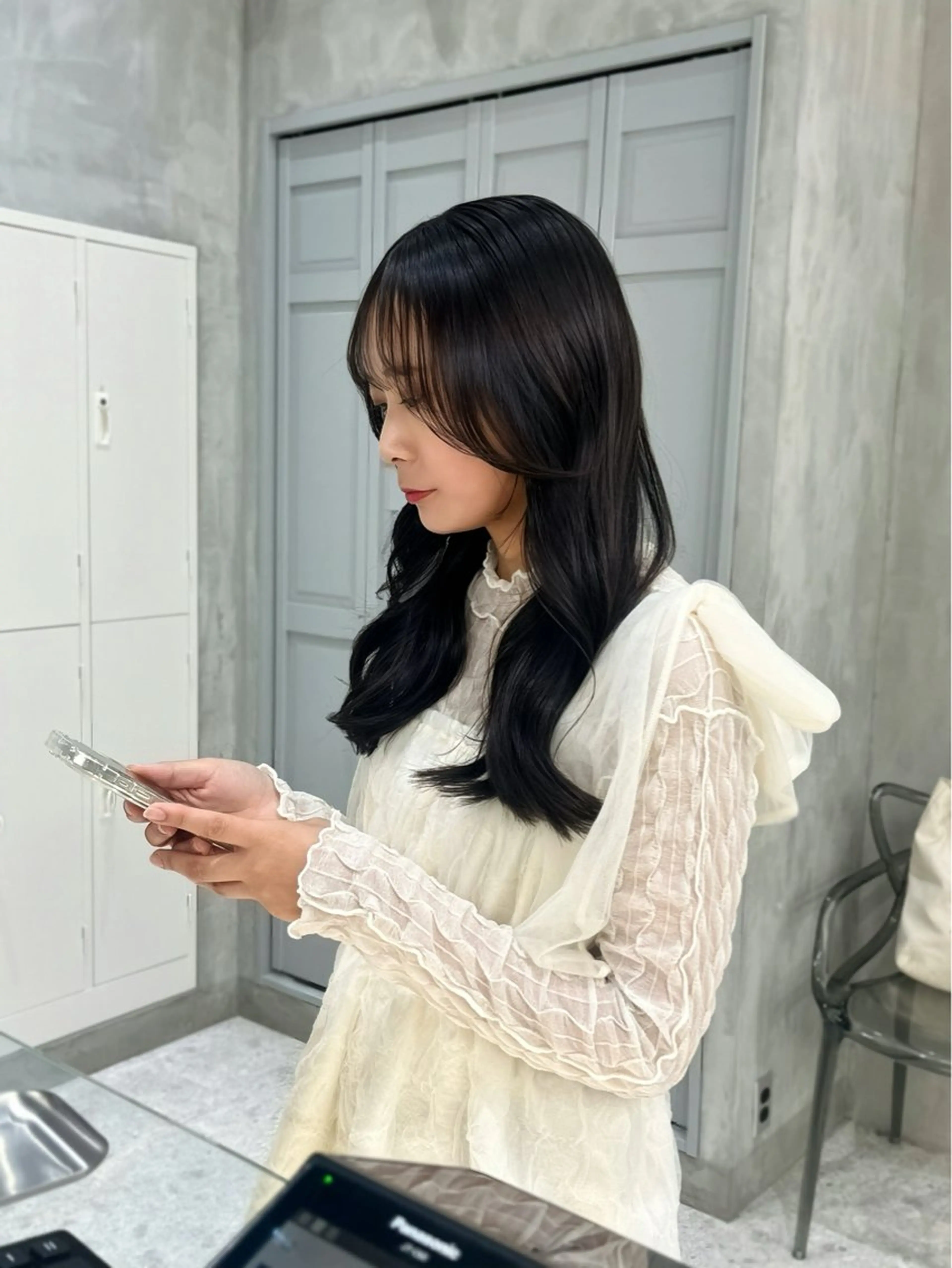 ロング カラー 透明感カラー グレージュ オリーブグレージュ オリーブグレー 新宿/髪質改善🫧 艶カラー💫鈴木航輔のヘアスタイル