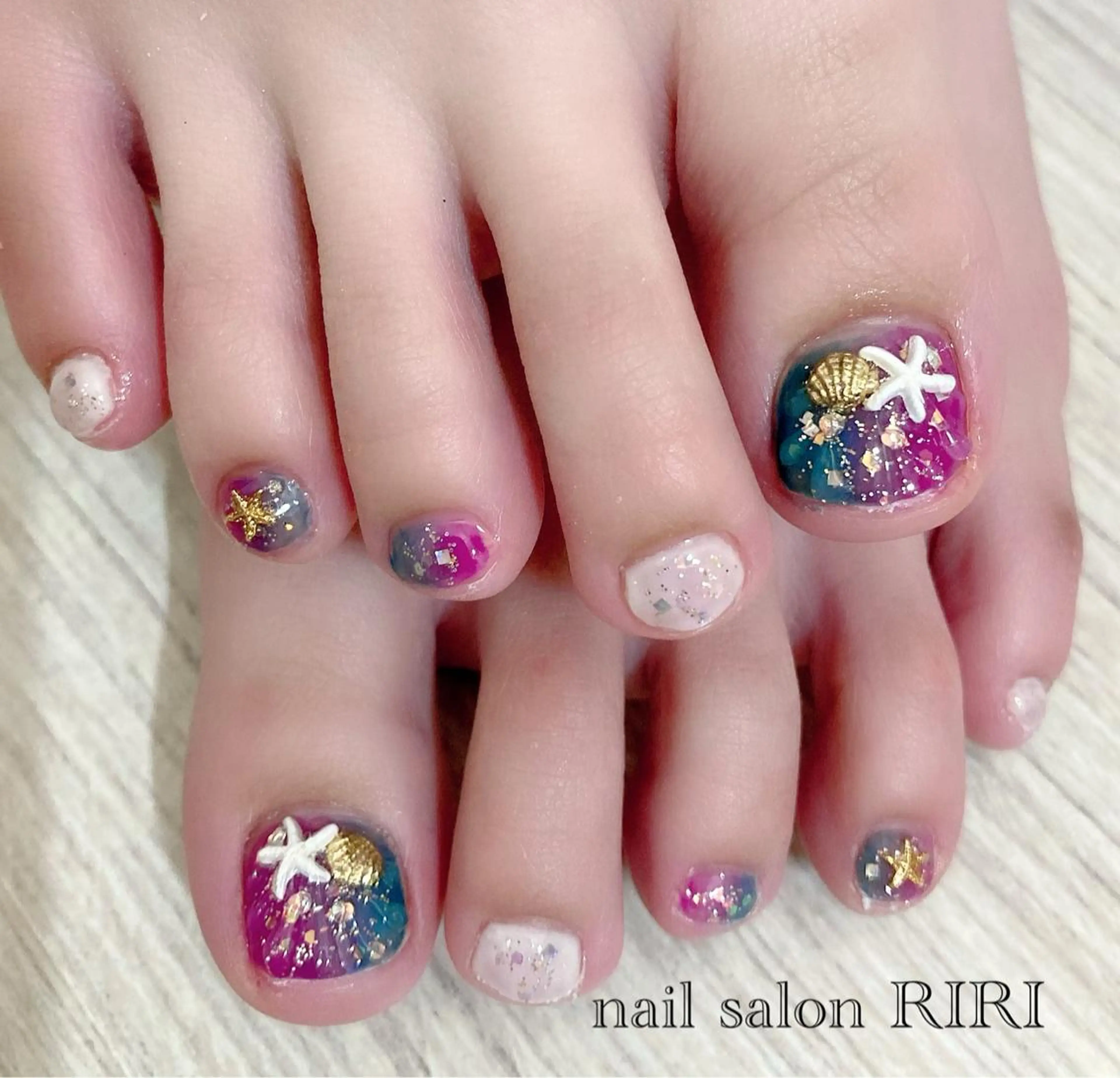 ネイル private  nail  salon RIRI所属・RIRI リリのネイルデザイン