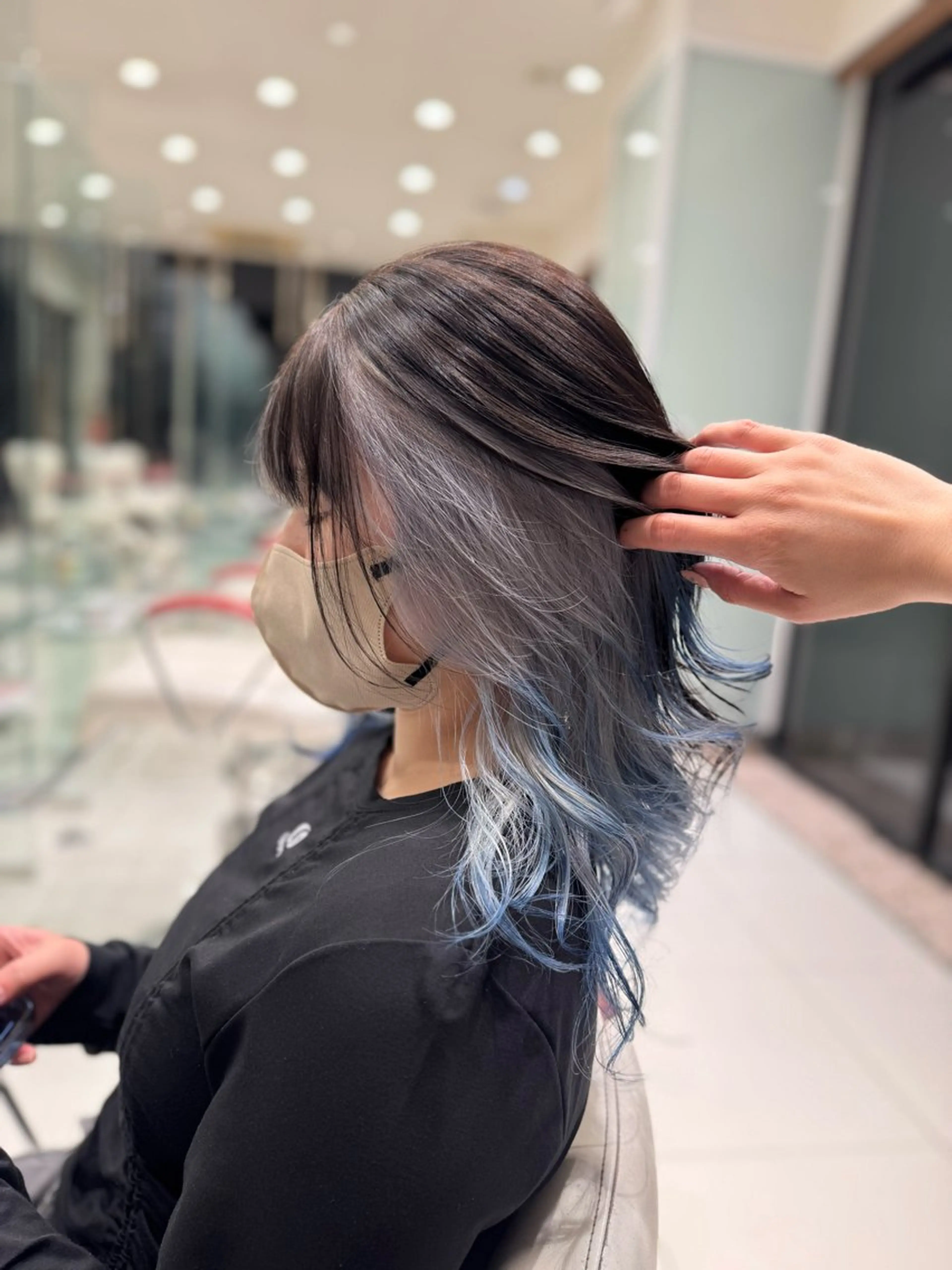 セミロング 伊藤 柚奈のヘアスタイル