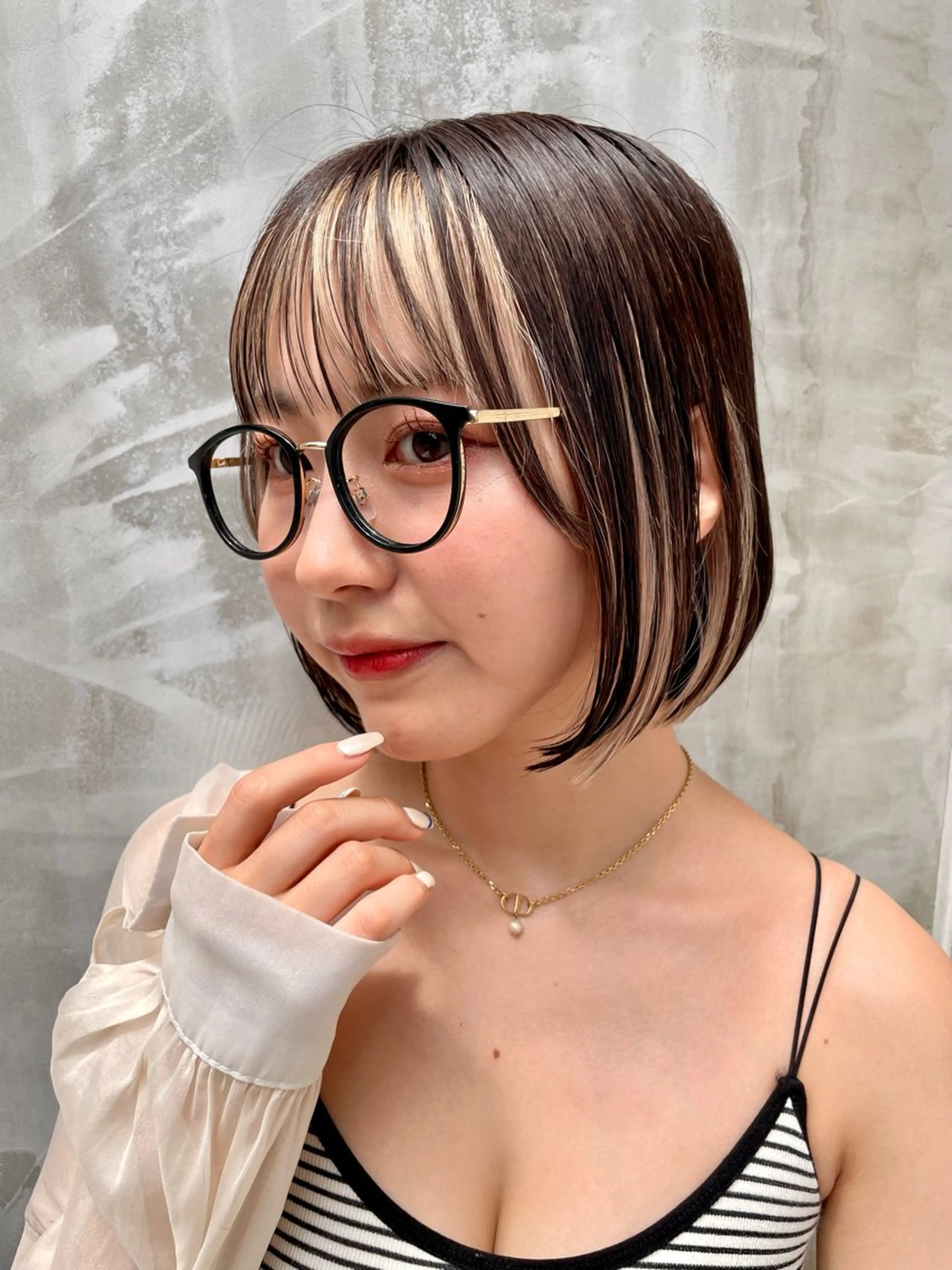 ミディアム カット ヘアカラー トリートメント Lond luce心斎橋【ロンドルーチェ】所属・🌟髪質改善 店長　鈴木佑弥🌟のヘアスタイル