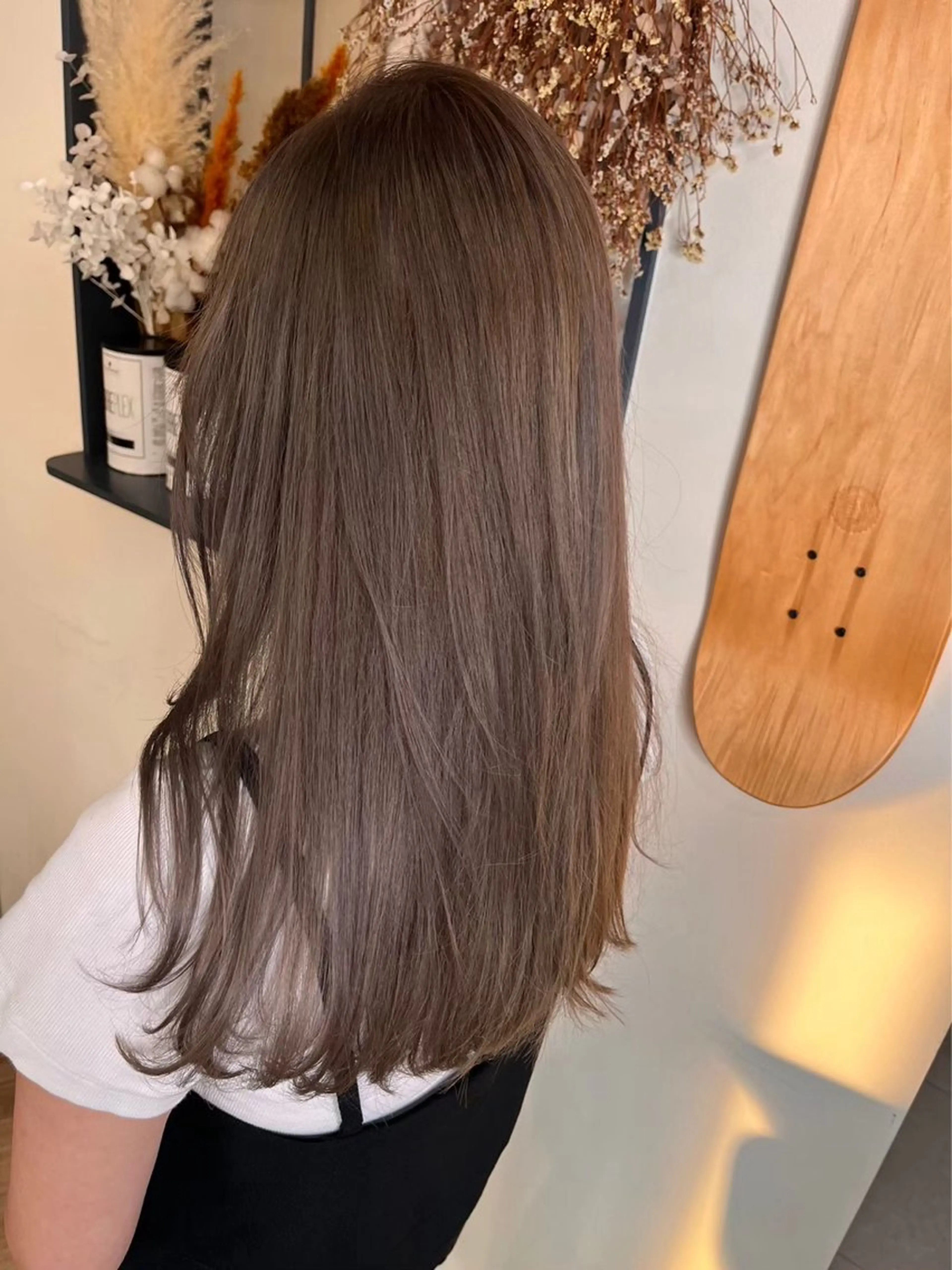 セミロング カラー 中嶋 颯和のヘアスタイル