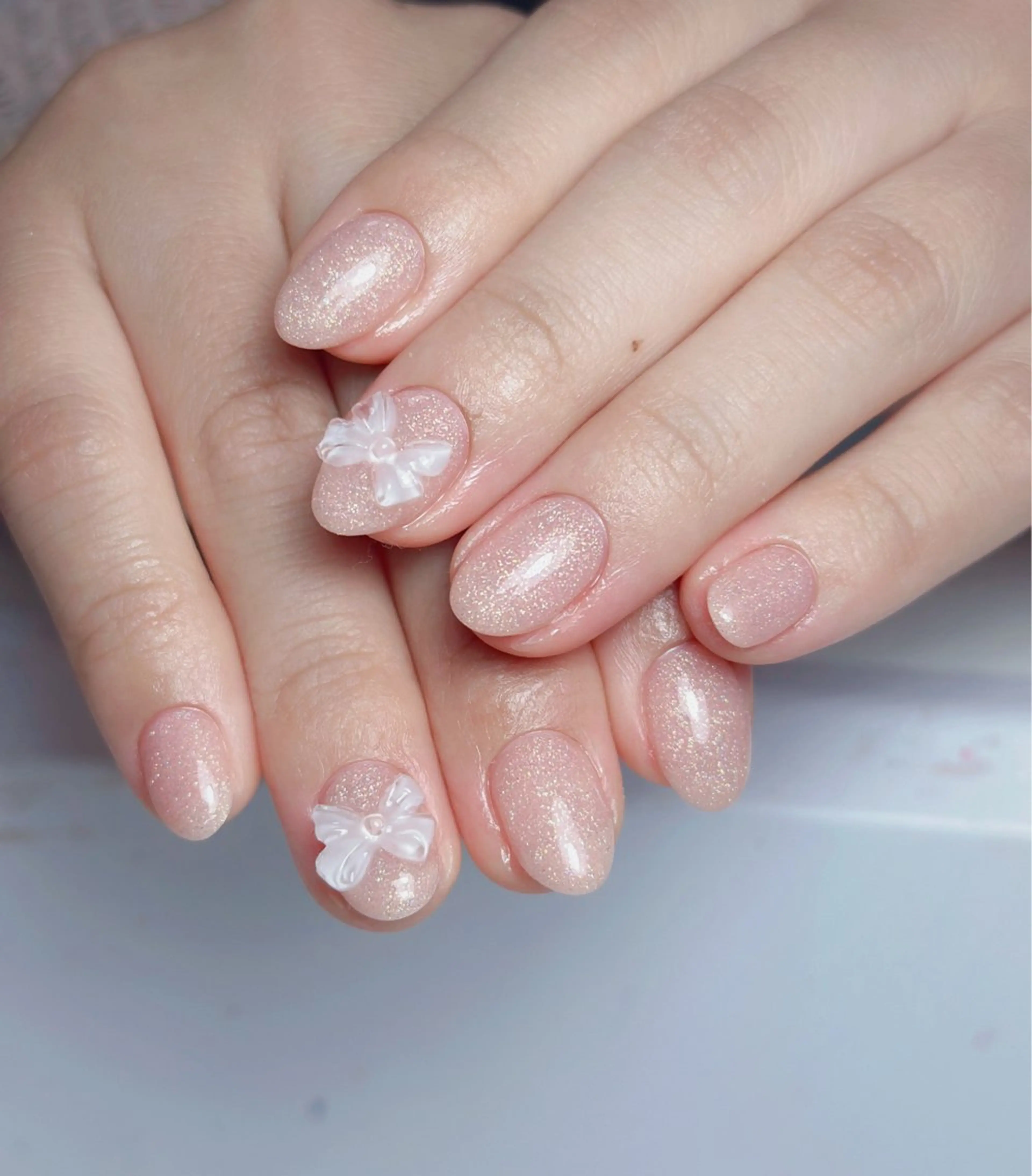 ネイル オーロラネイル 長さ出し フットネイル 韓国ネイル ラメ(グリッター) ハンドネイル 👍thumbs up nail👍のネイルデザイン