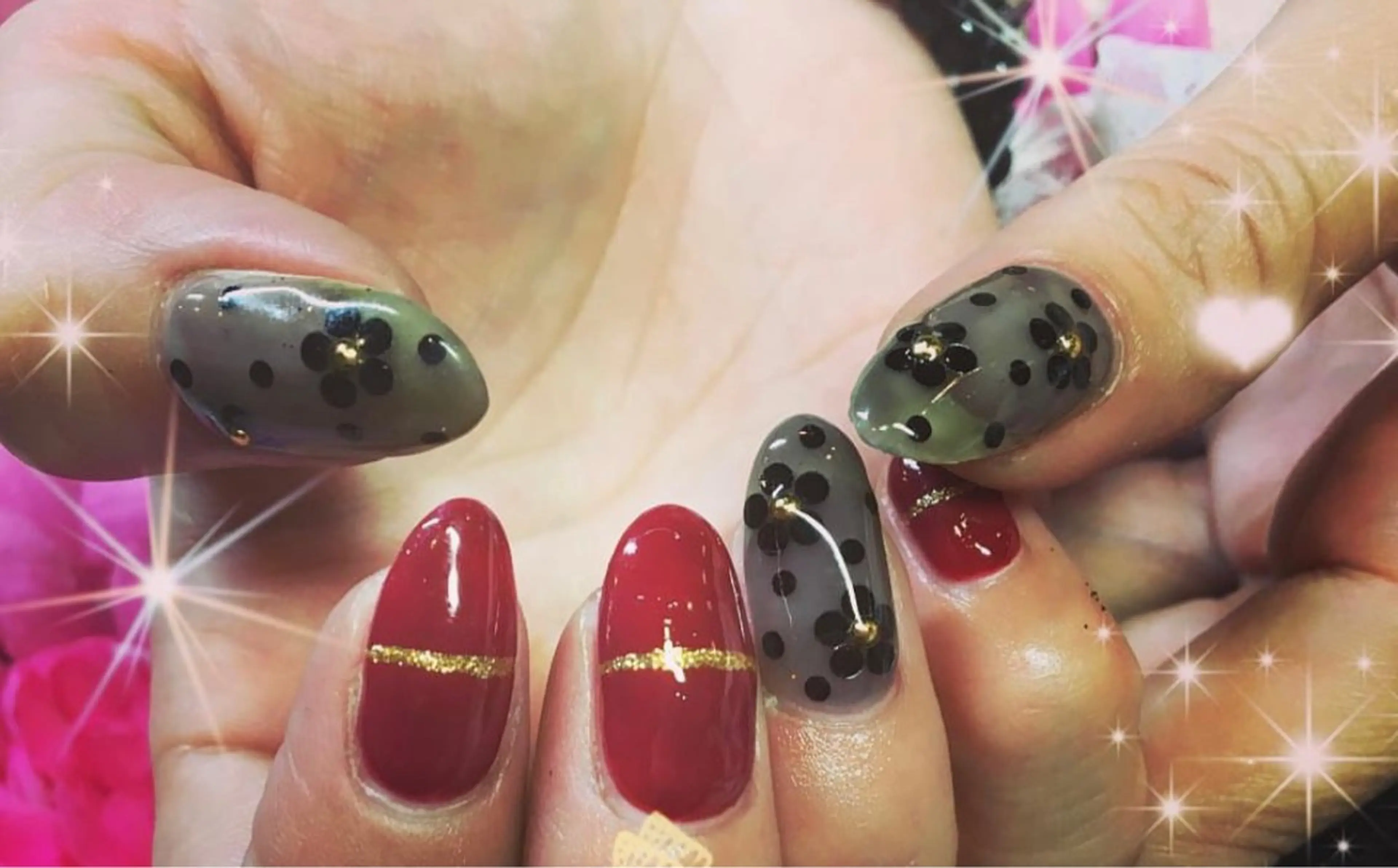 ネイル eyenailist NANAのネイルデザイン